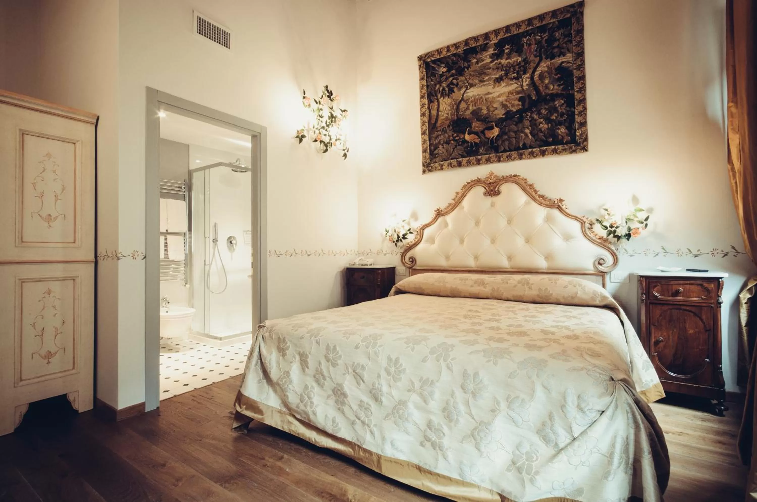 Superior Double Room in Palazzo Pacini