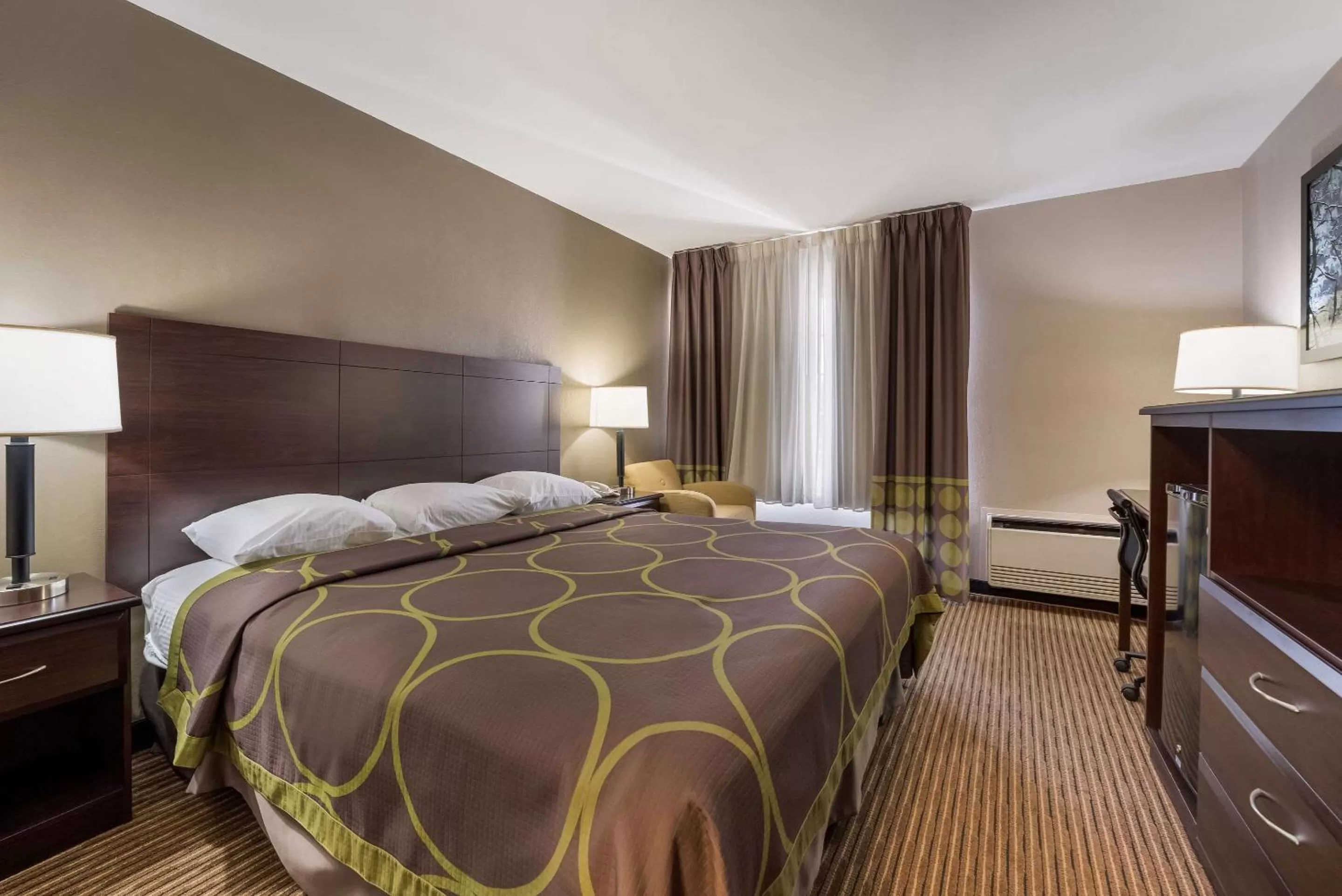 Standard Queen Room - Non Smoking in Rodeway Inn