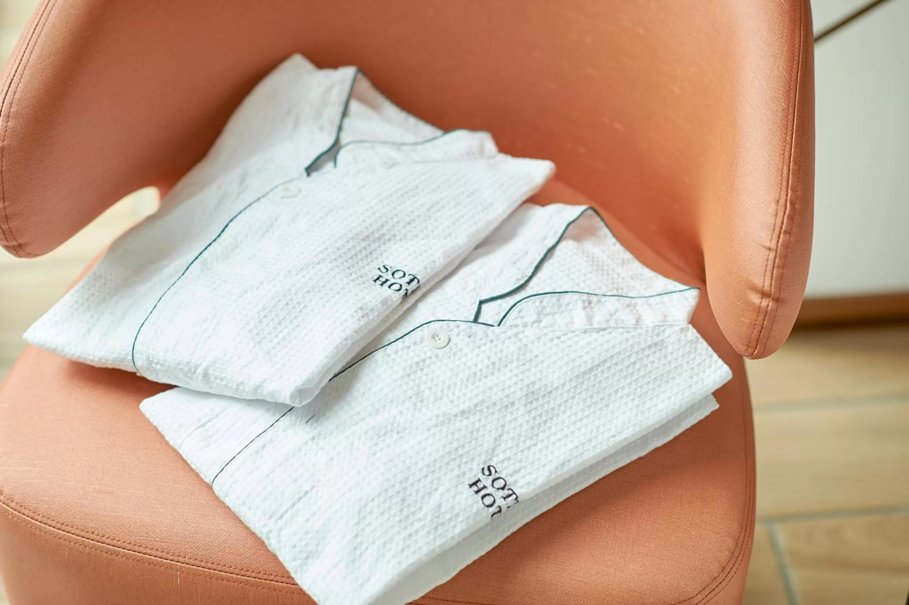 Connecting - Non-Smoking in Sotetsu Fresa Inn Nagoya-Shinkansenguchi