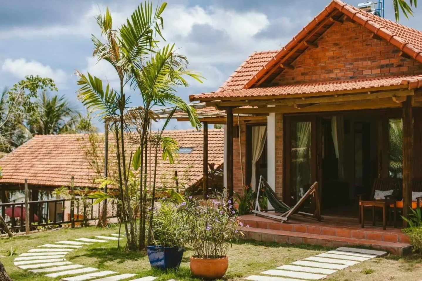 Deluxe Family Bungalow with Sea View in Thanh Kieu Beach Resort