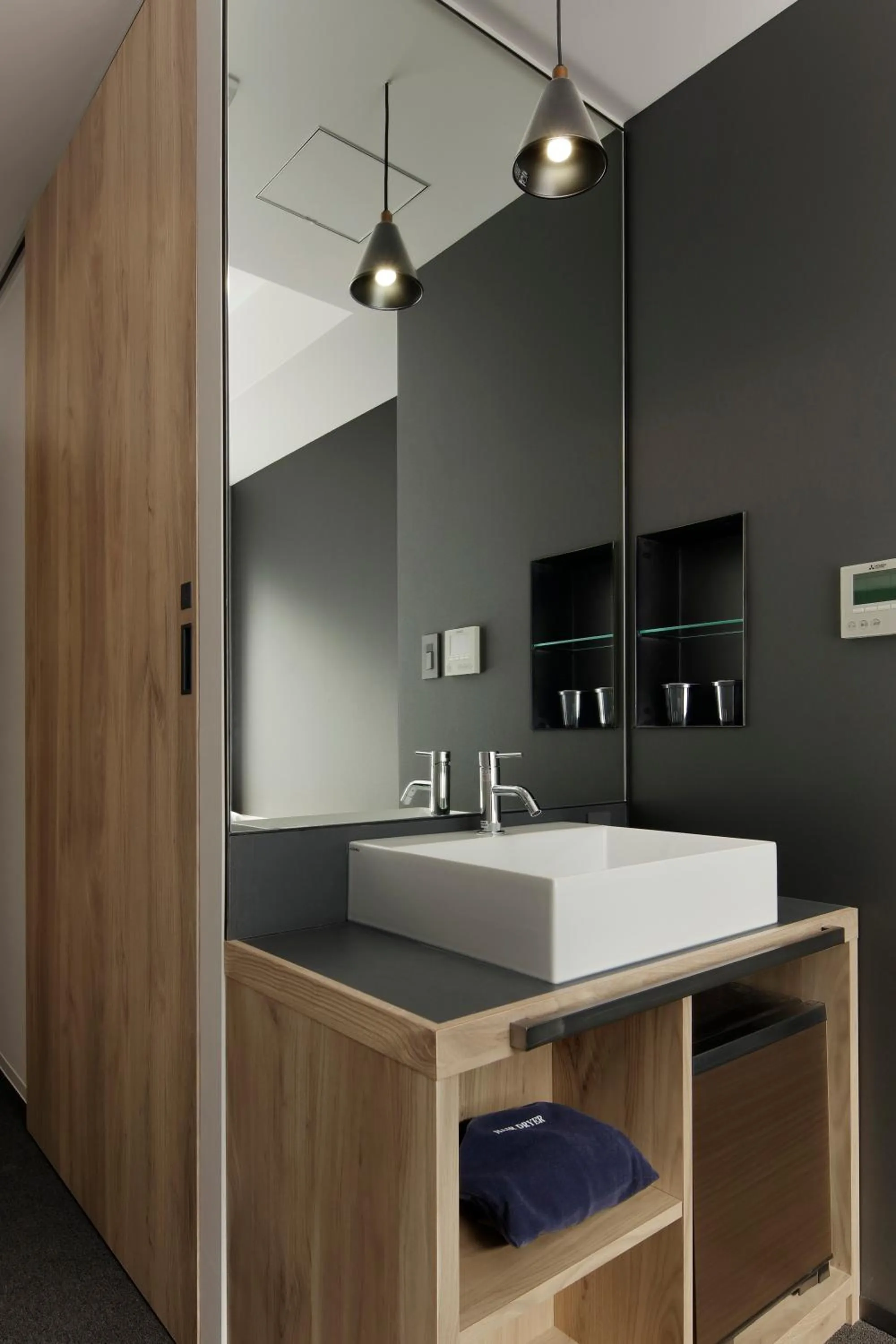 Double Room with Private Shower and Toilet in Piece Hostel Sanjo