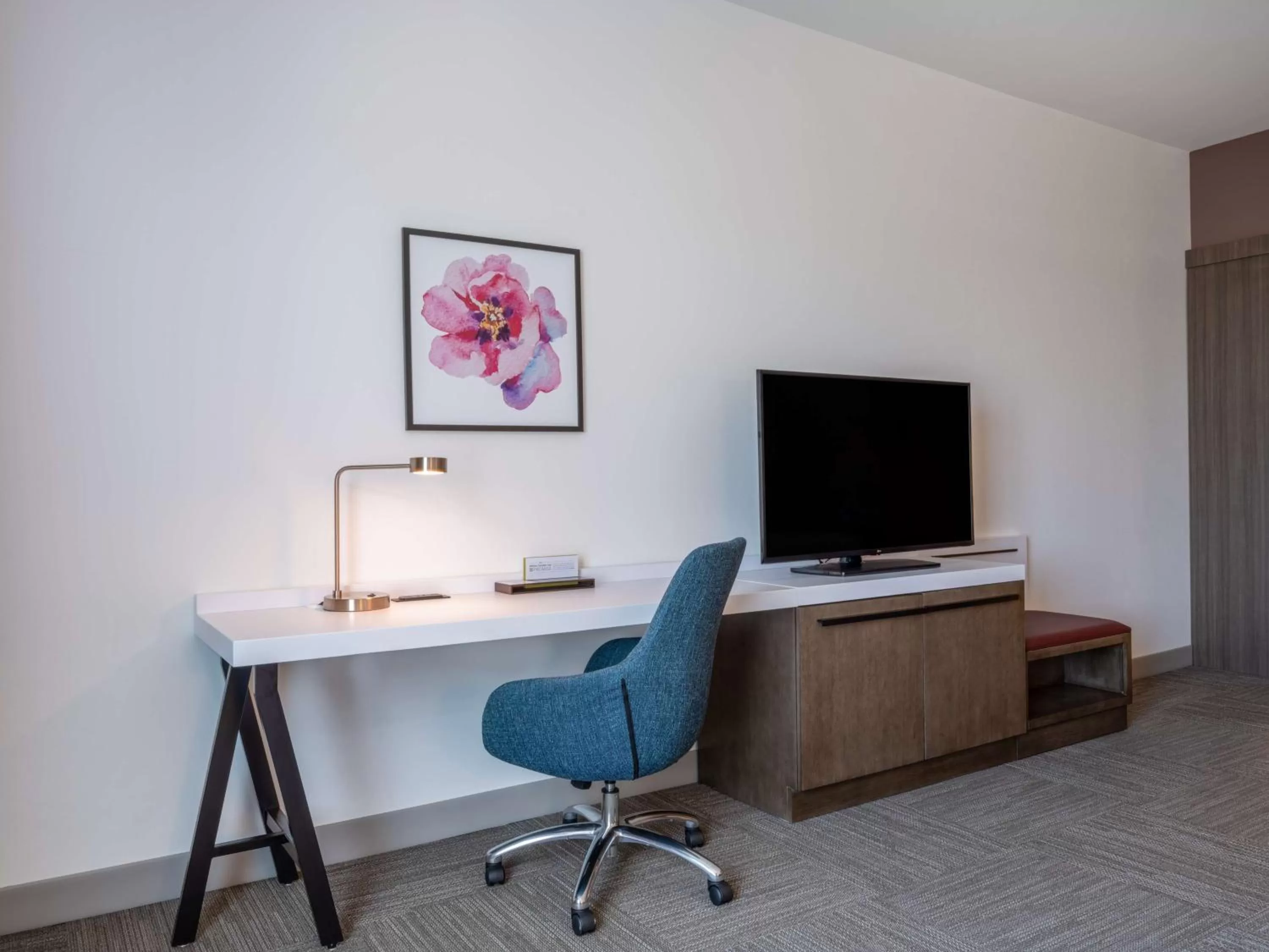 Queen Room with Two Queen Beds - Mobility Access in Hilton Garden Inn Jeffersonville, In