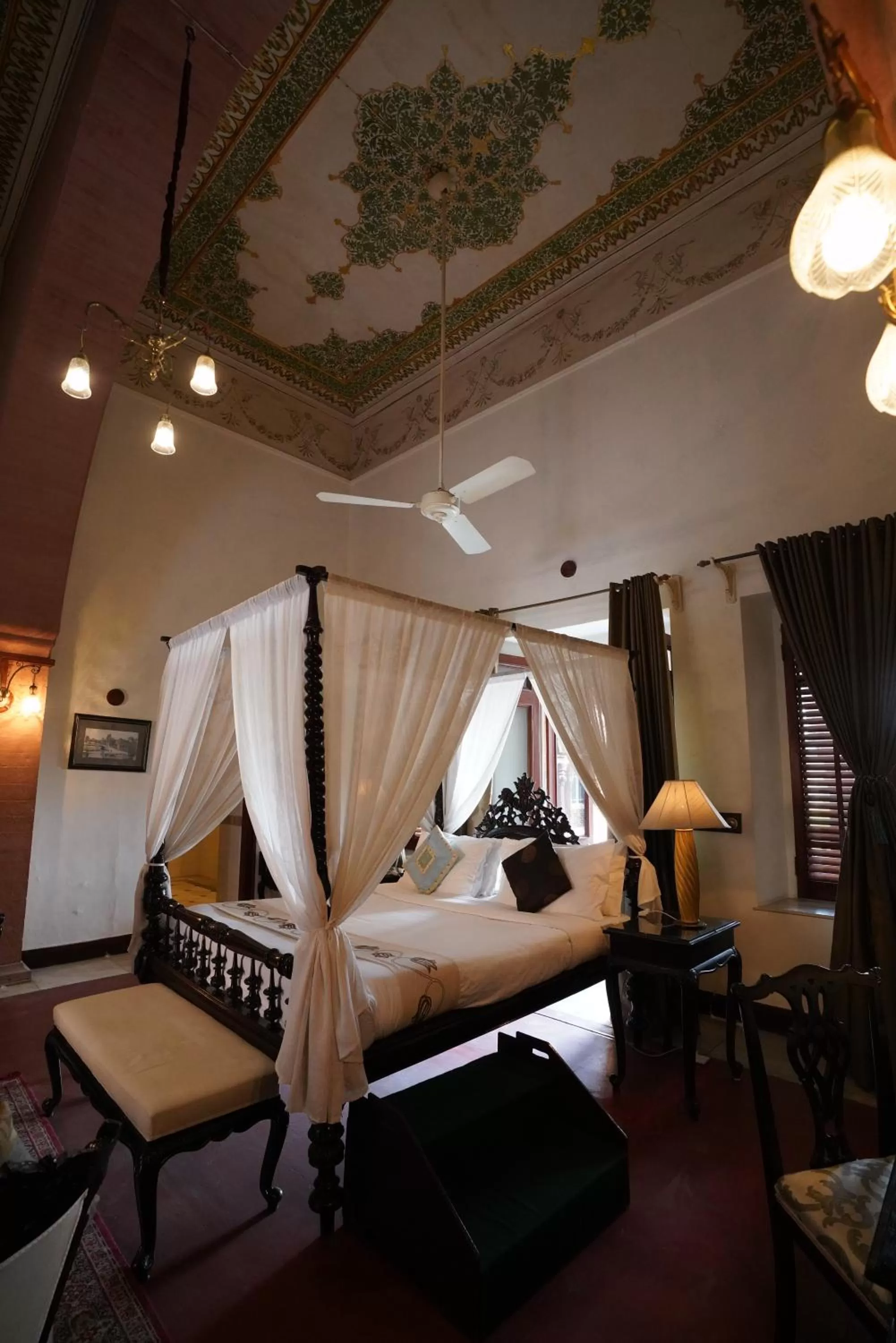 Historical Suite in The Laxmi Niwas Palace