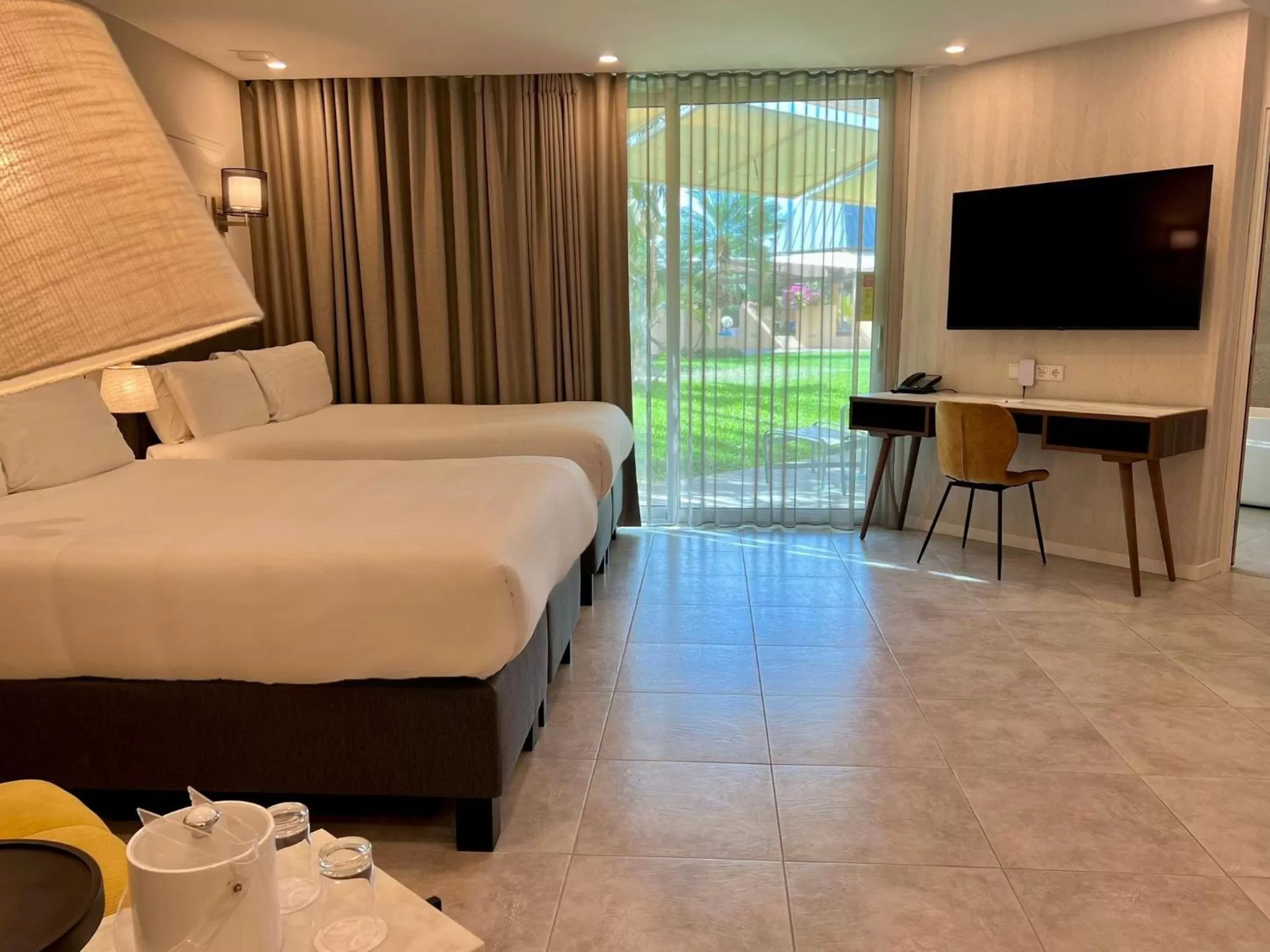 Octagon Deluxe Room in Curacao Avila Beach Hotel