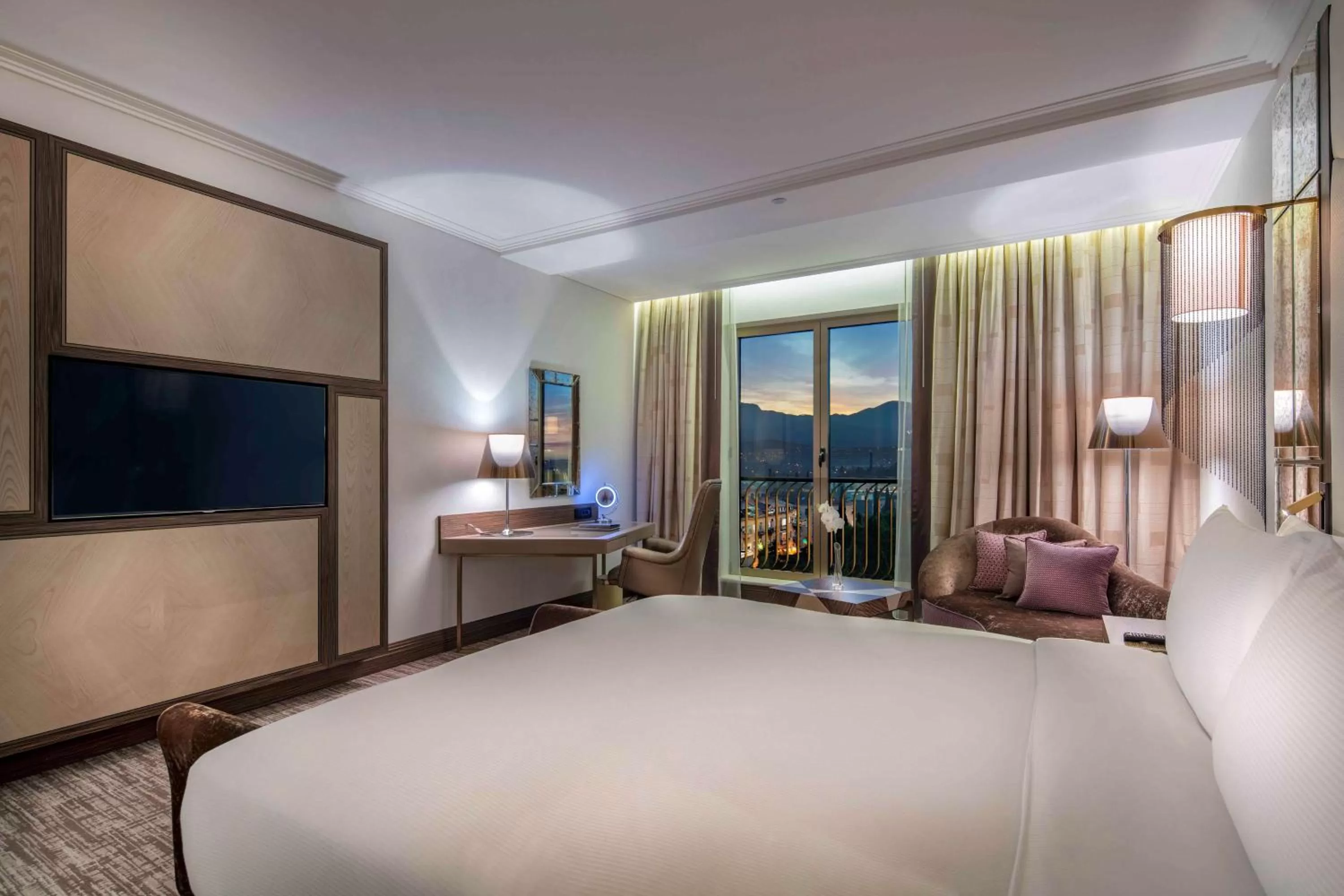 Executive King Room - Lounge Access in Hilton Podgorica Crna Gora