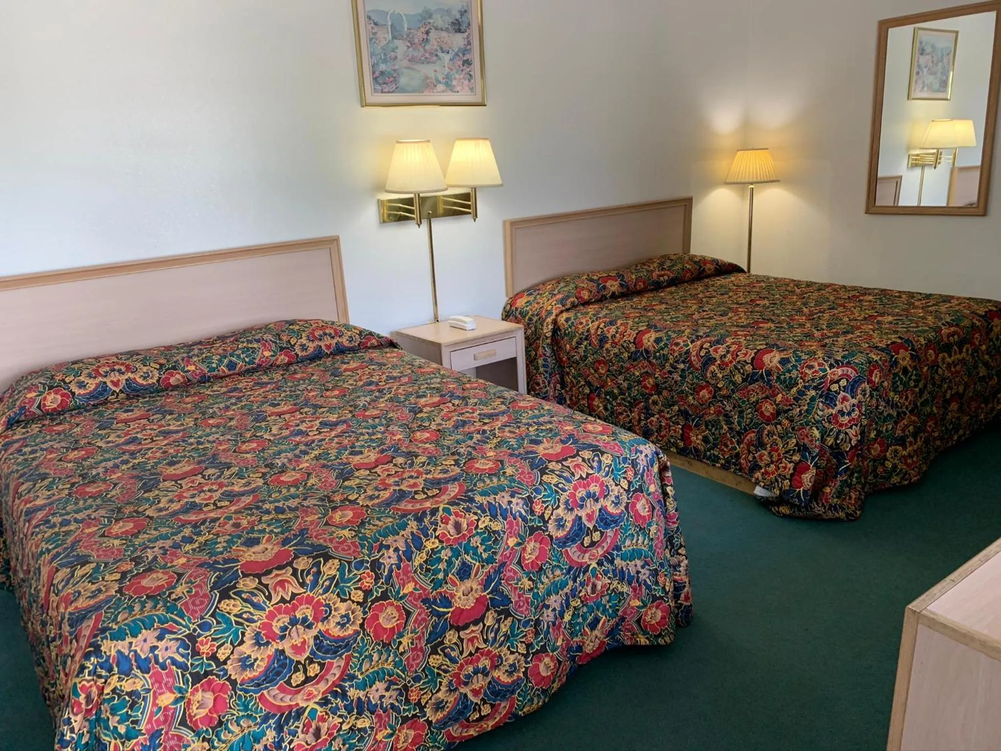 Queen Room with Two Queen Beds - Smoking in Budget Lodge Inn - Abilene