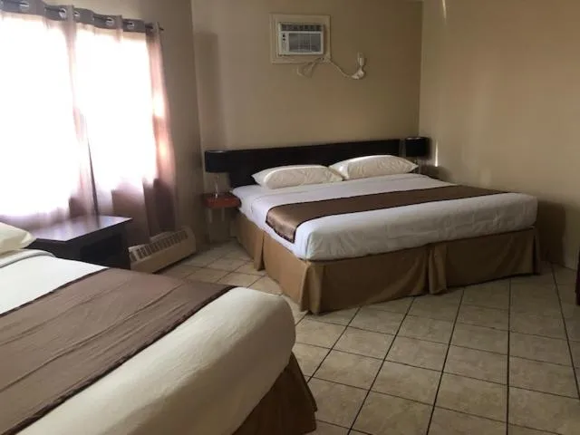 Studio Suite with Two Queen Beds - Non-Smoking in Thriftlodge Edmonton