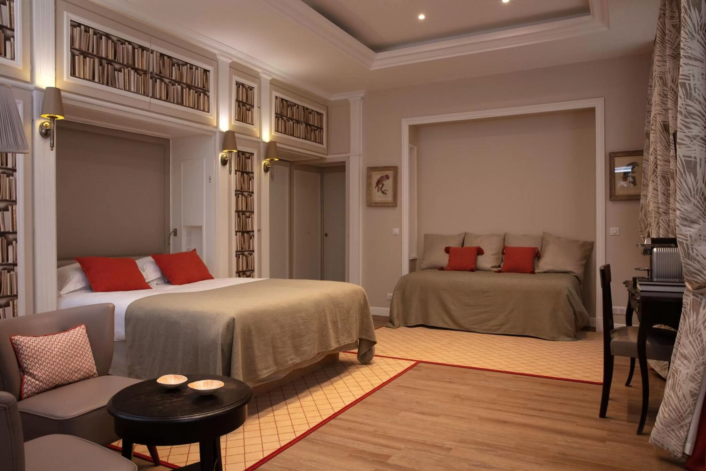 Family Room with Garden View in Hôtel Serotel Lutèce