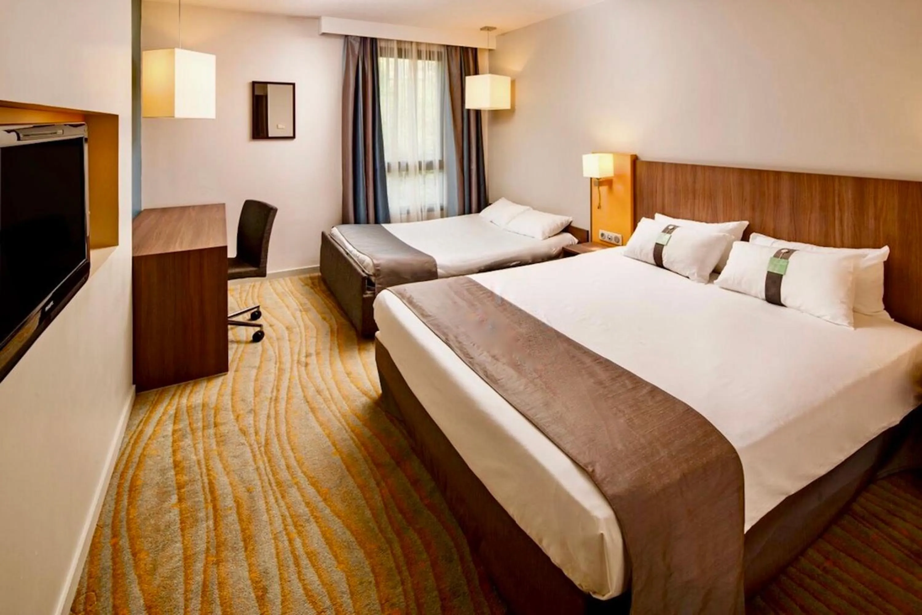 Standard Double Room with Sofa Bed in Holiday Inn Lyon Vaise by IHG