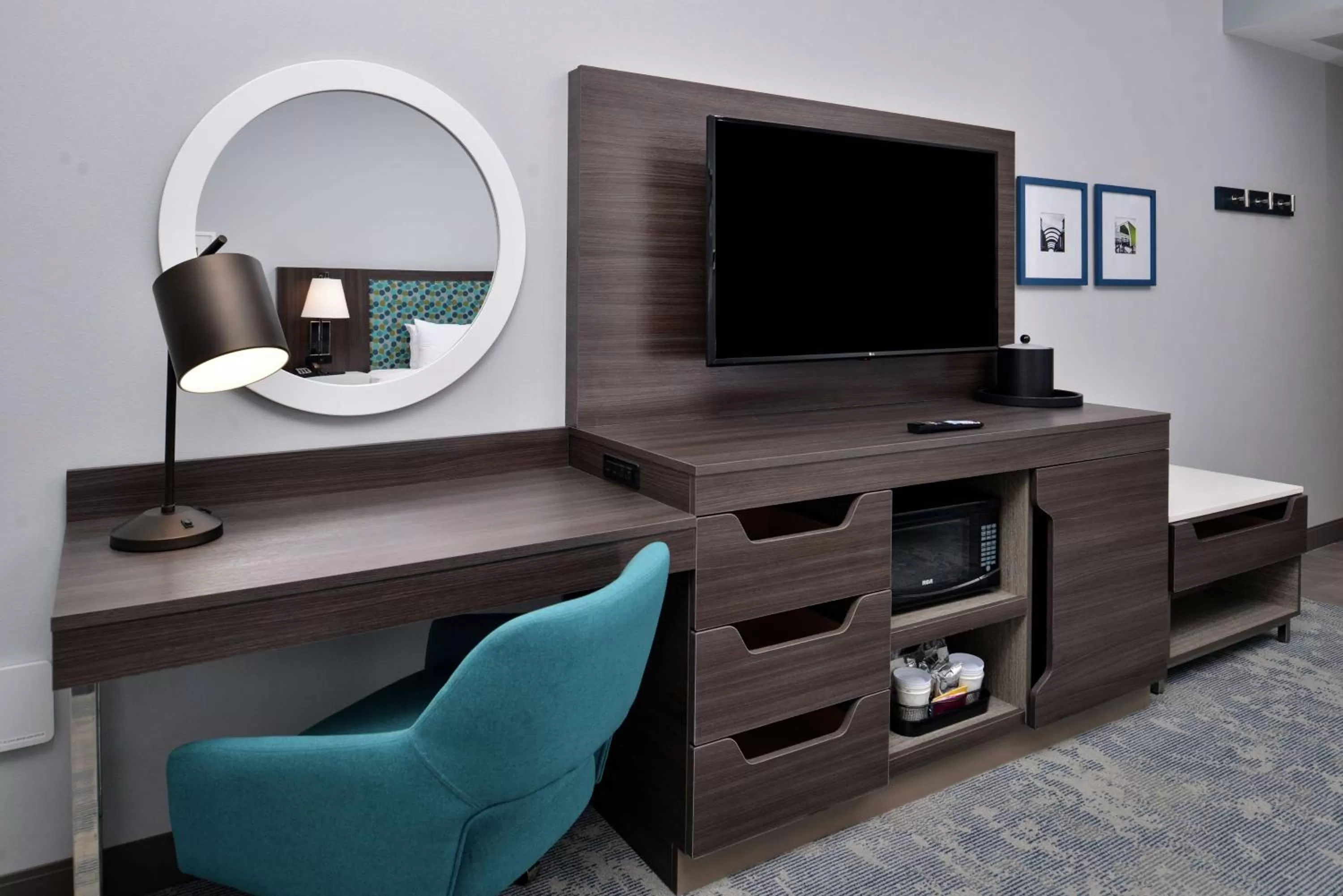 King Room in Hampton Inn Cedar Falls Downtown, Ia