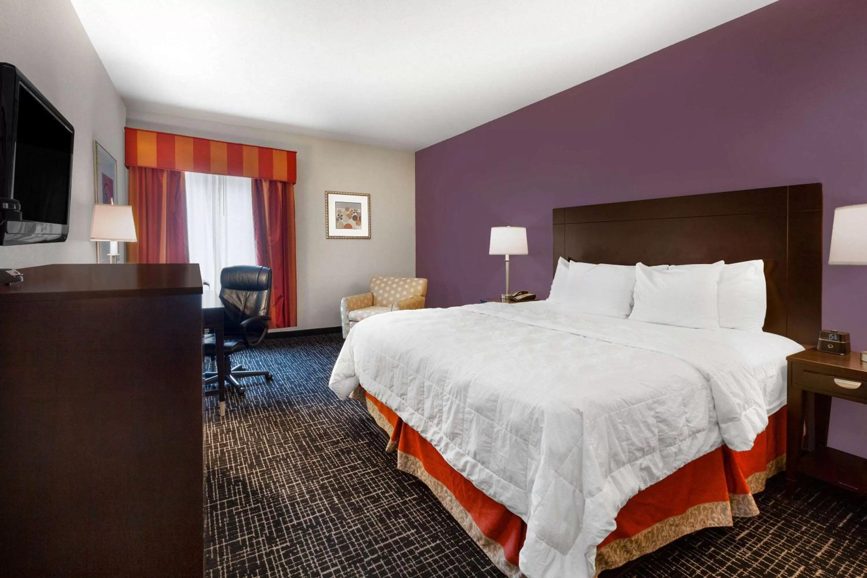 Deluxe King Room in La Quinta by Wyndham Lumberton