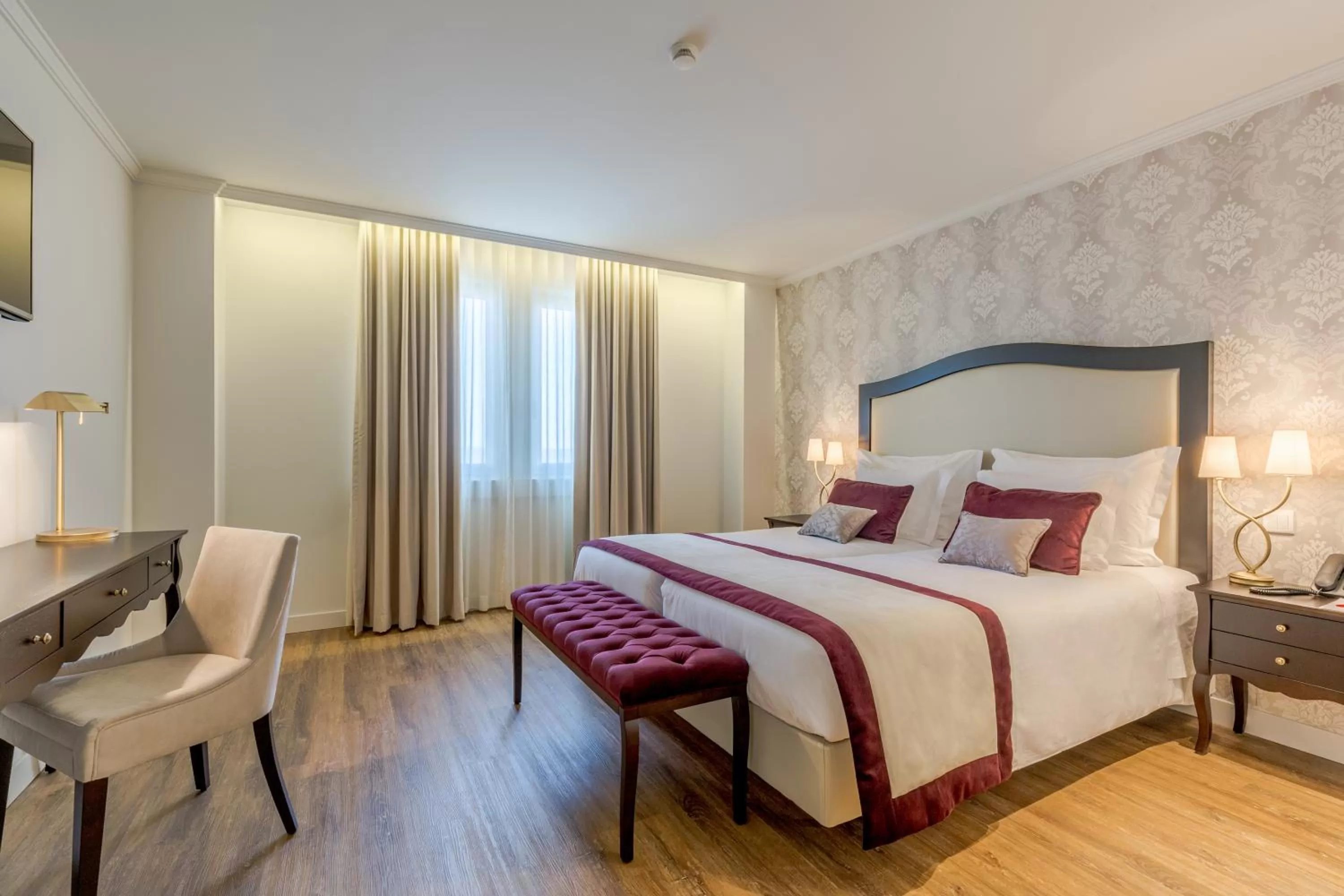 Deluxe Suite in Luna Hotel Turismo