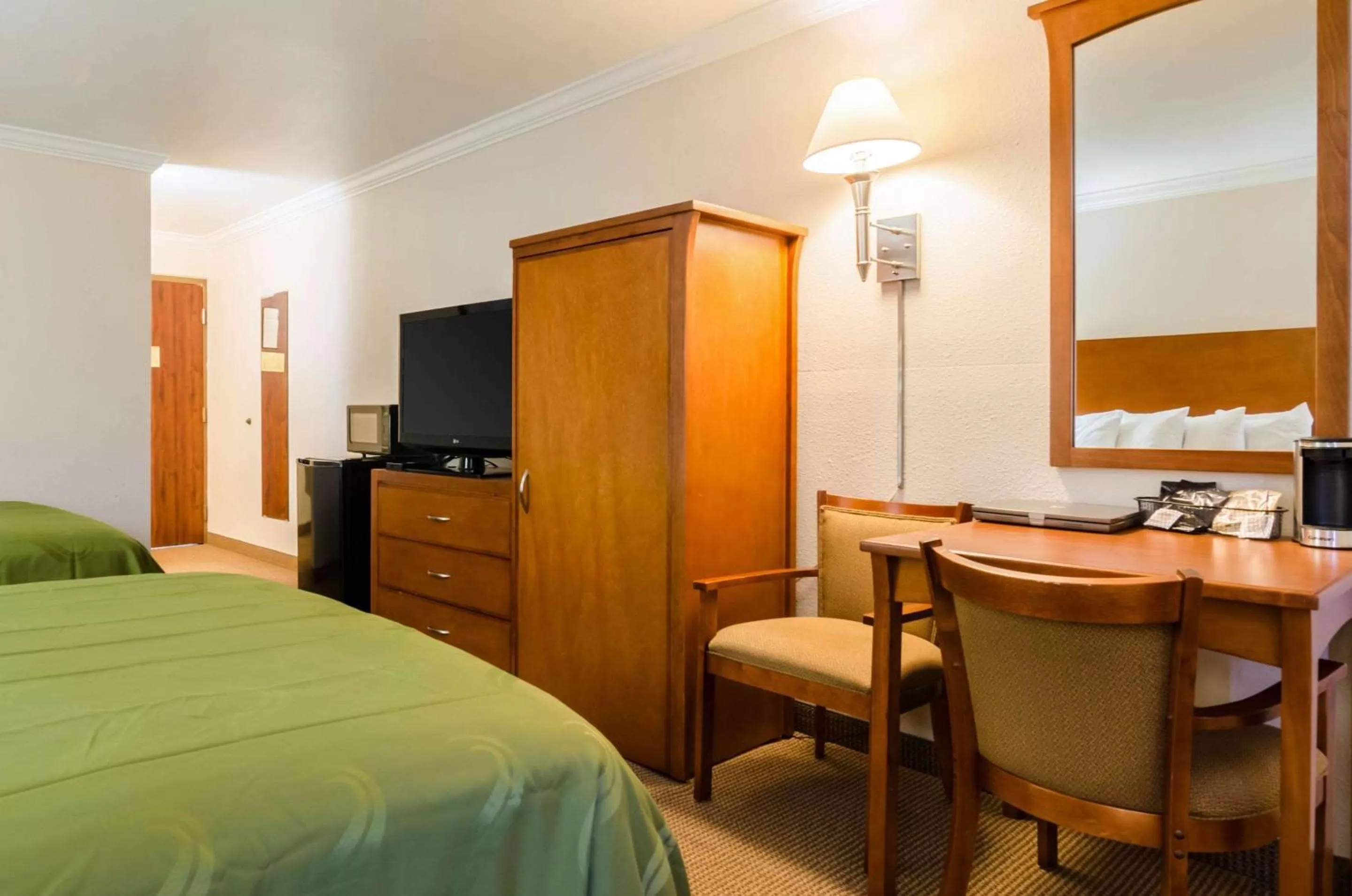  Standard Queen Room with Two Queen Beds - Non-Smoking in Quality Inn & Suites Salina