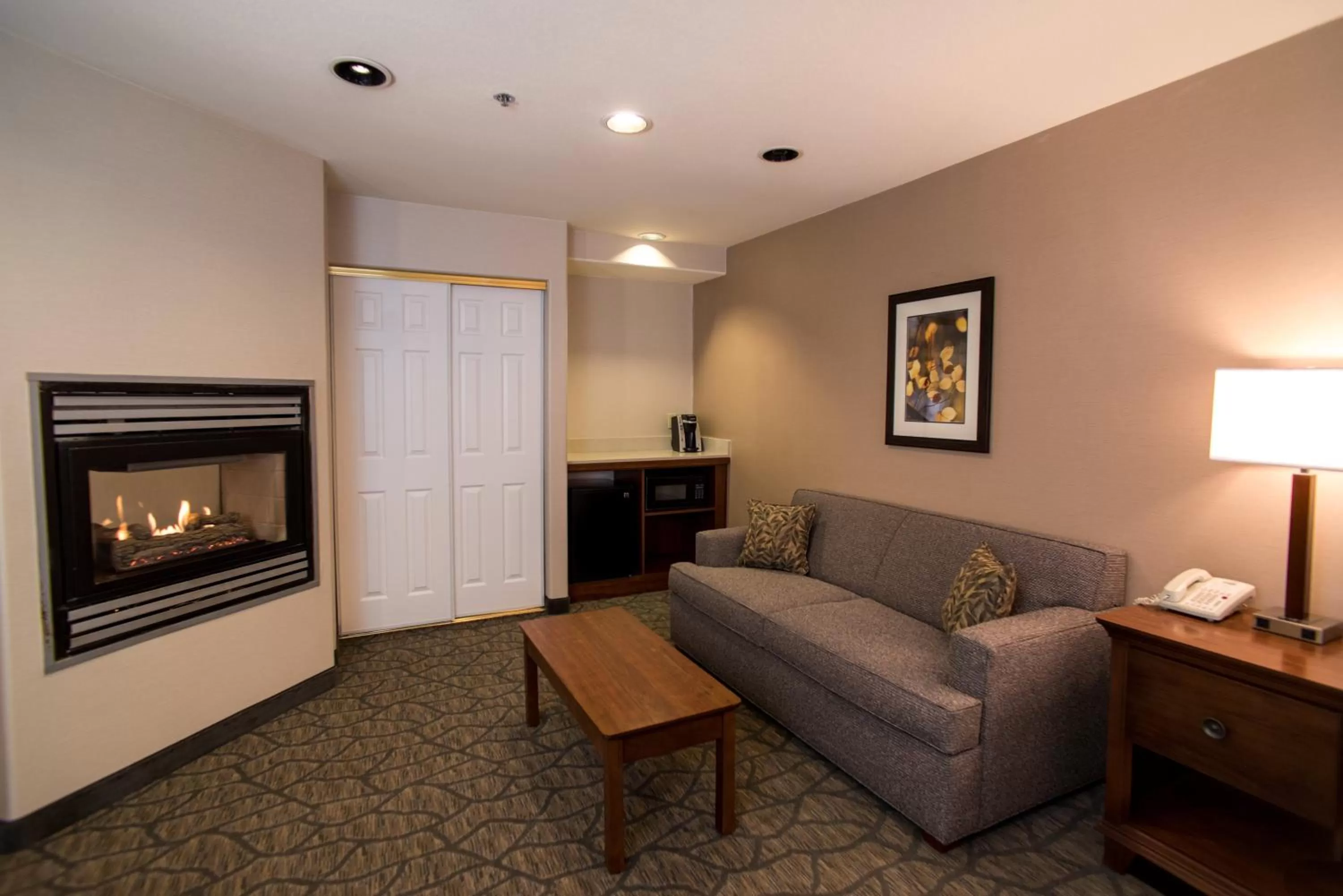 One-Bedroom Suite with Two Queen Beds in Holiday Inn Express South Lake Tahoe, an IHG Hotel