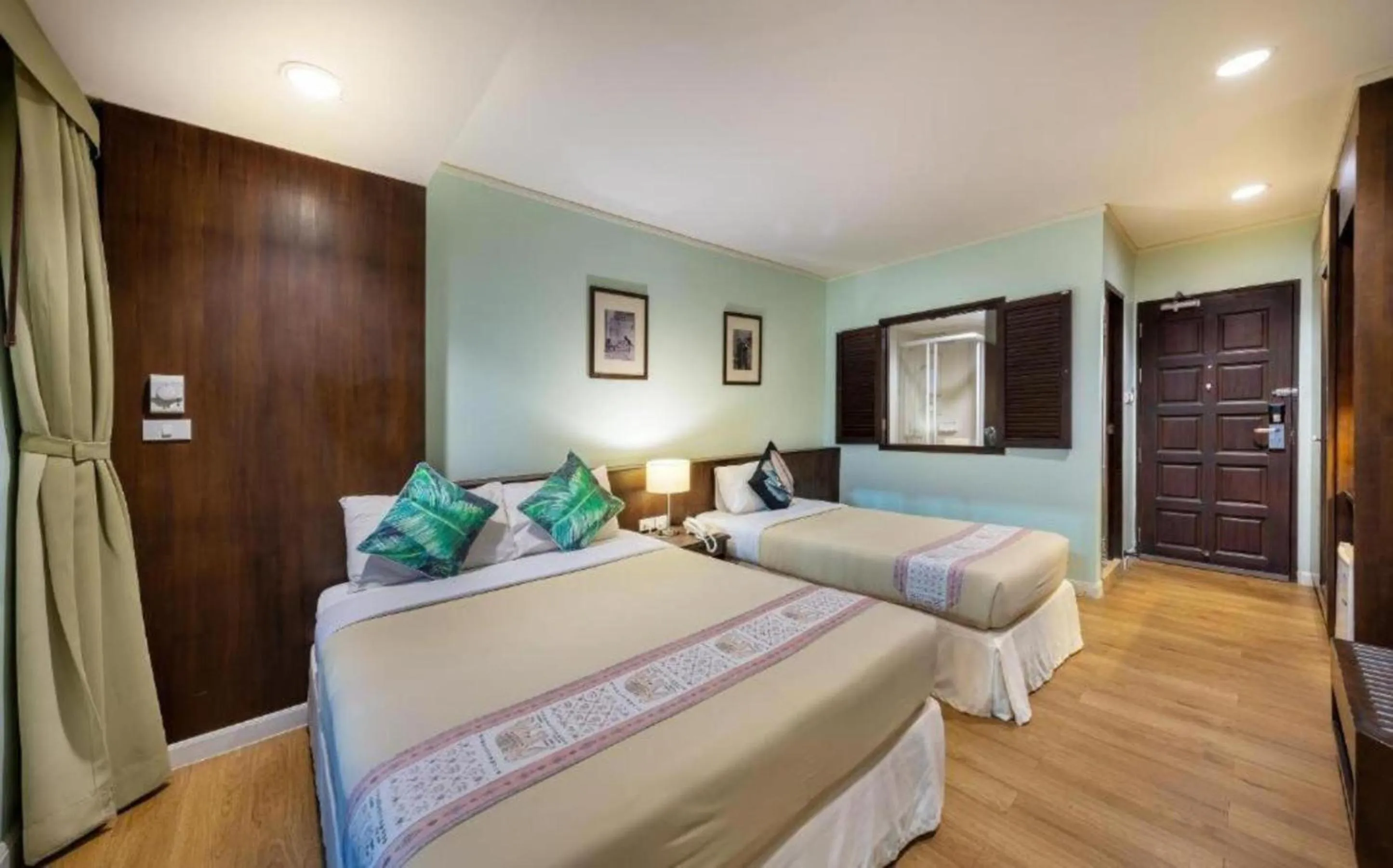 Deluxe Family Room in The Jomtien Twelve