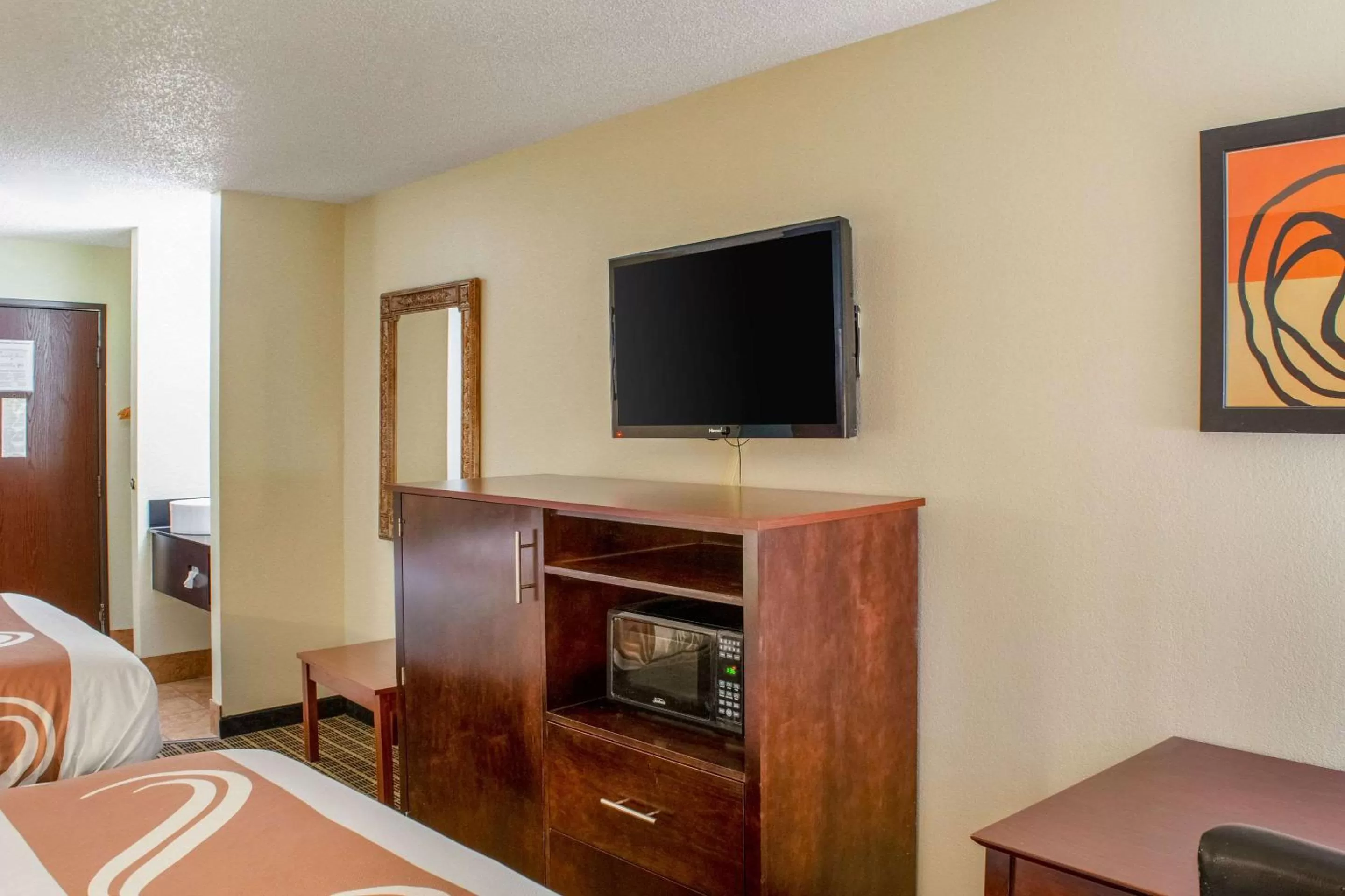Queen Room with Two Queen Beds - Non-Smoking in Quality Inn Plainfield - Indianapolis West