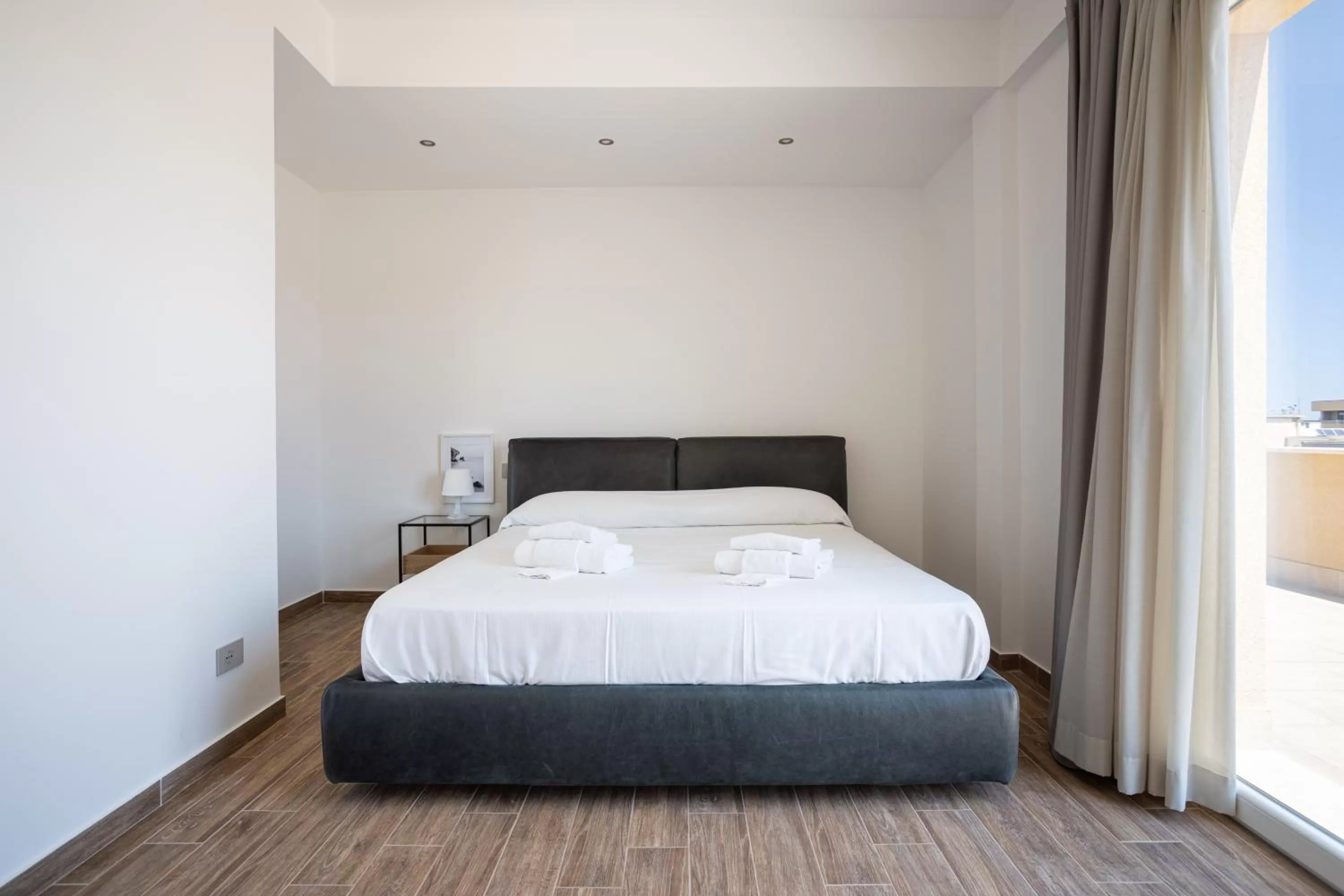 Apartment with Terrace in Solemar Sicilia - Multi Suite