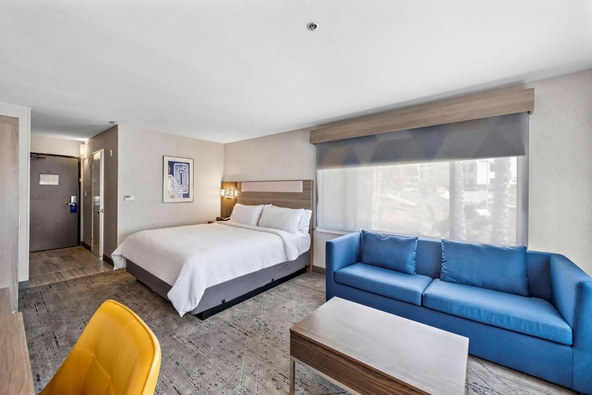 King Room with Kitchenette in Holiday Inn Express La Mesa Near SDSU by IHG
