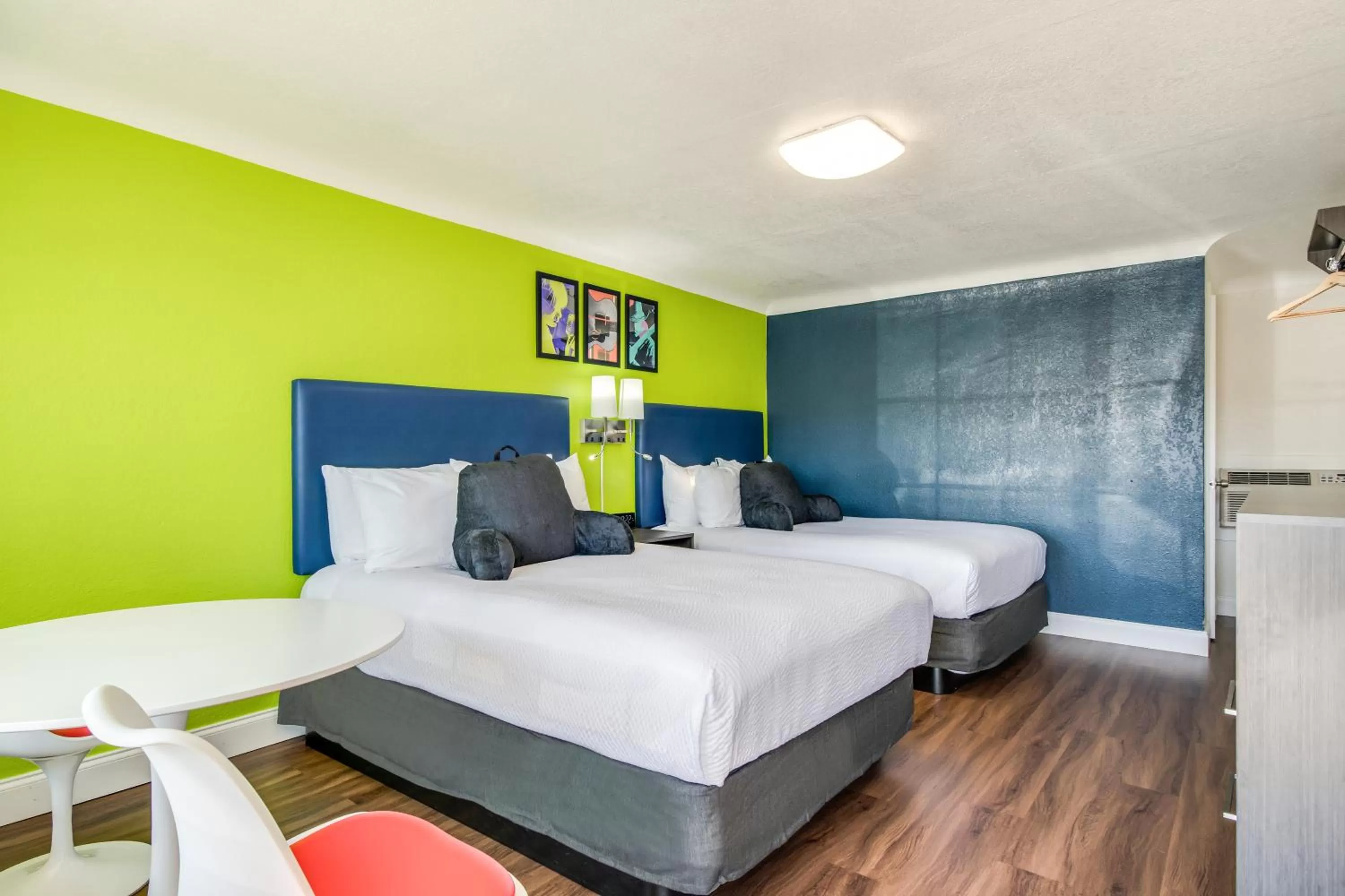 Double Room with Two Double Beds - Non-Smoking in Signature Inn Eugene