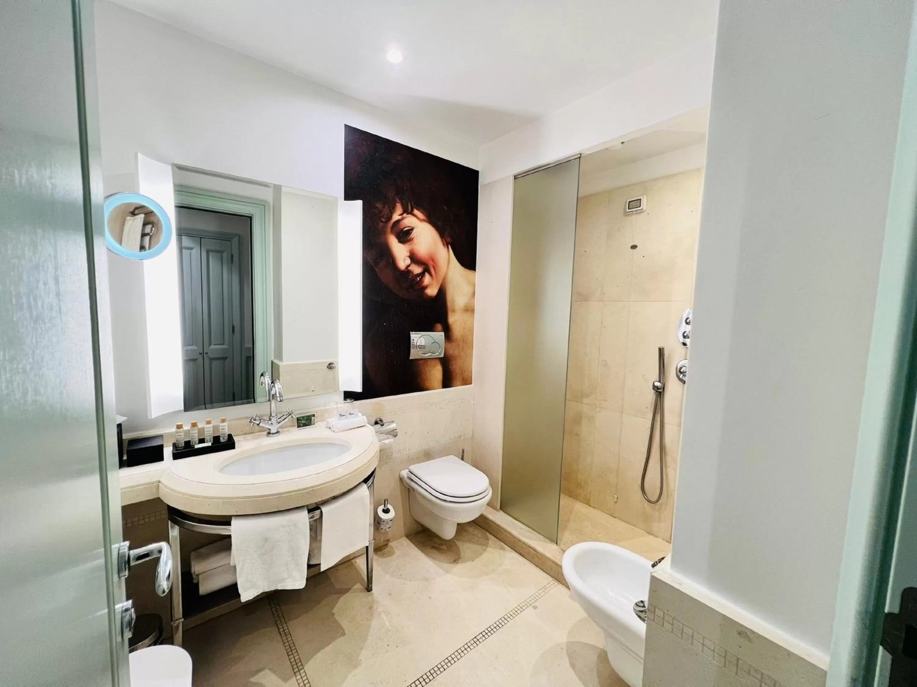 Junior King Suite with Balcony in Hotel Indigo Rome - St. George by IHG