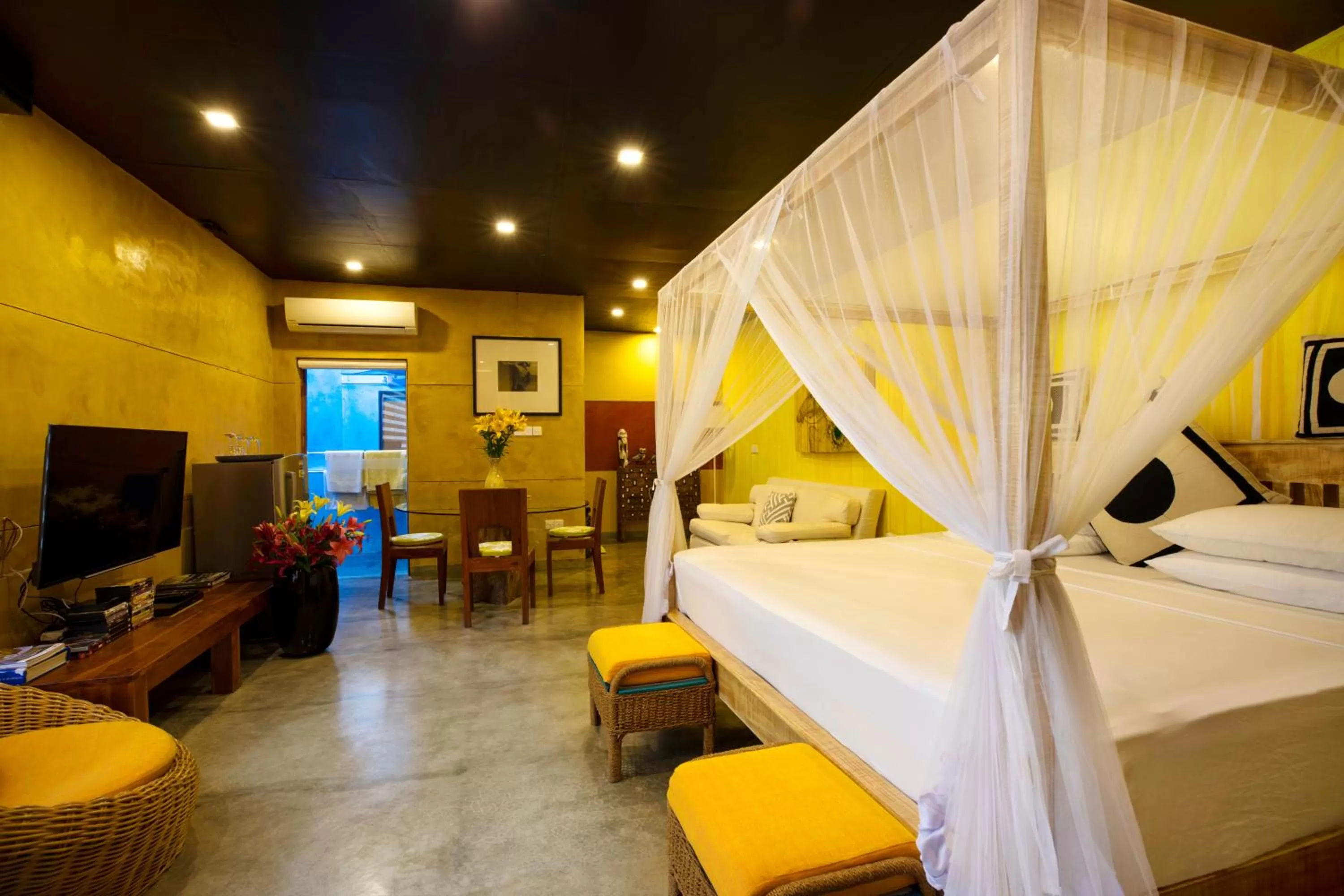 One-Bedroom Suite in Dickman Resort "The Boutique Hotel"