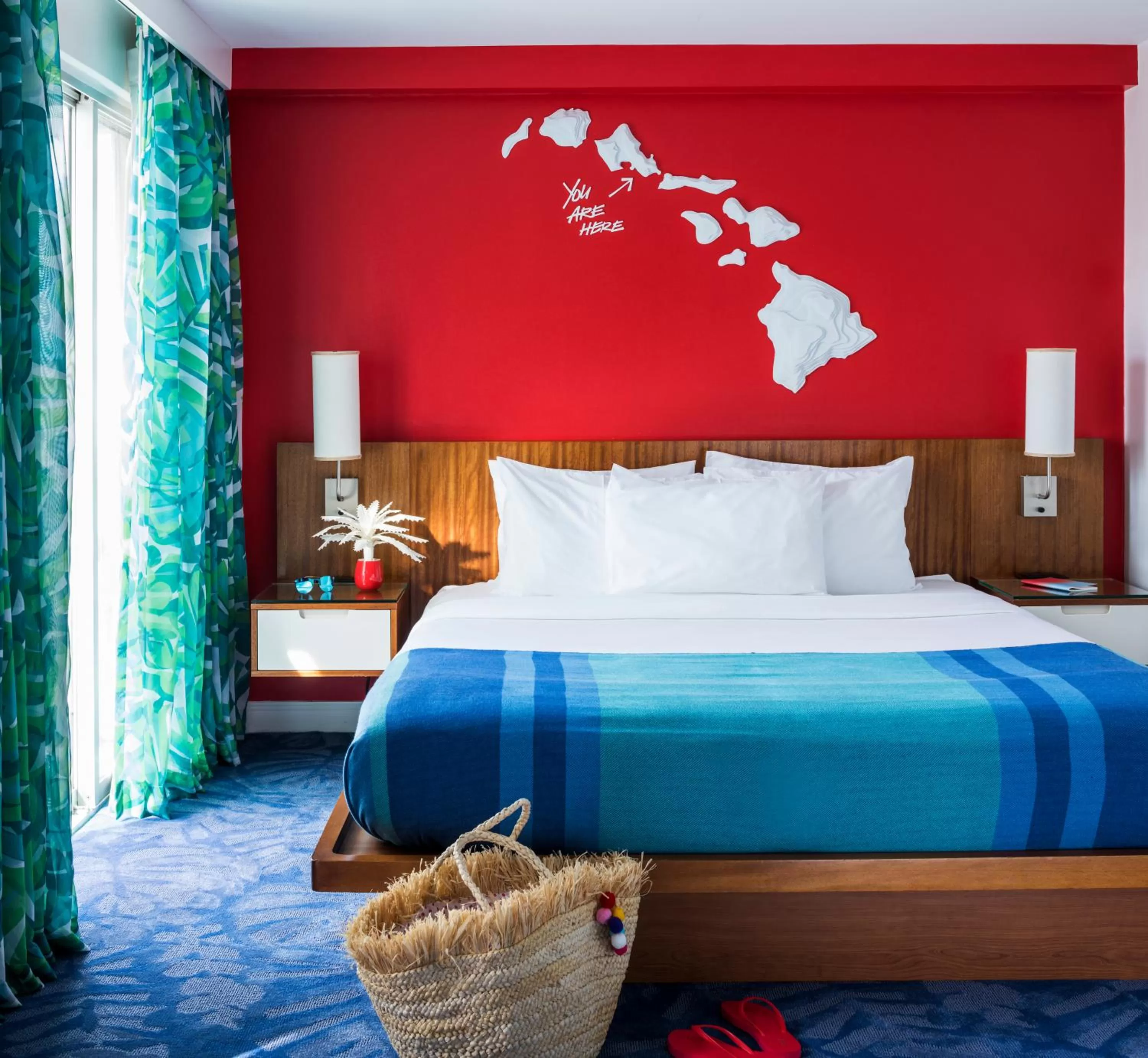 One Queen Bed in Shoreline Hotel Waikiki