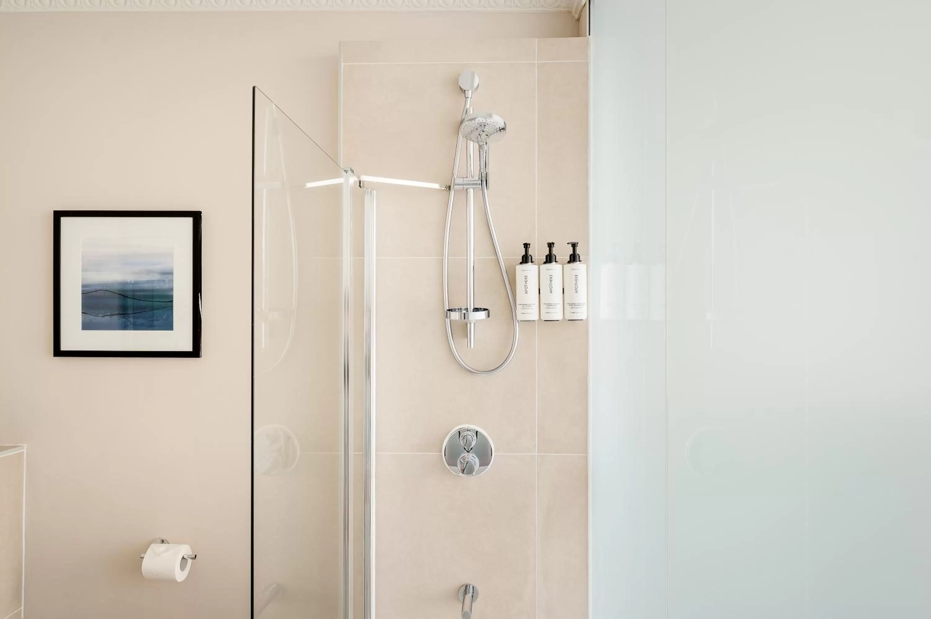 King Suite with Sofa Bed in voco Edinburgh - Royal Terrace, an IHG Hotel