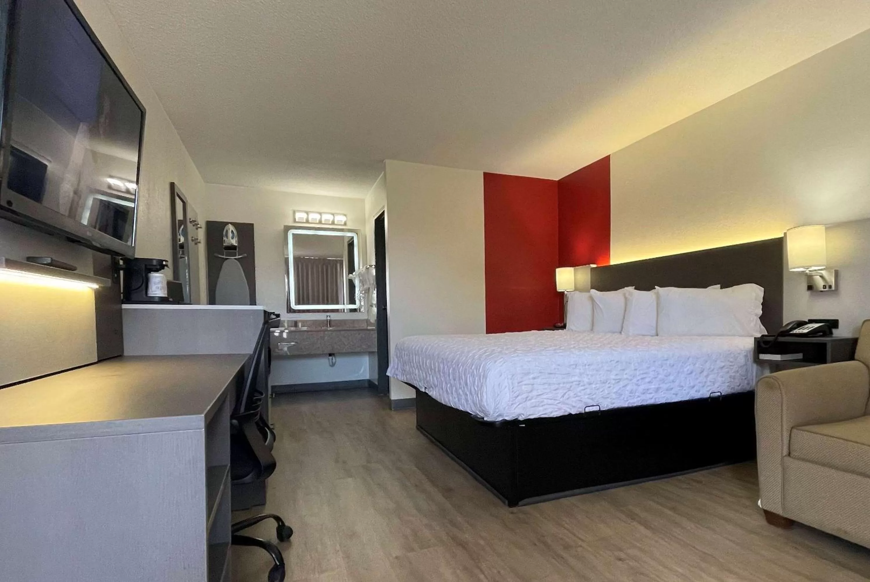 King Room - Non-Smoking in Ramada by Wyndham Harrisonburg