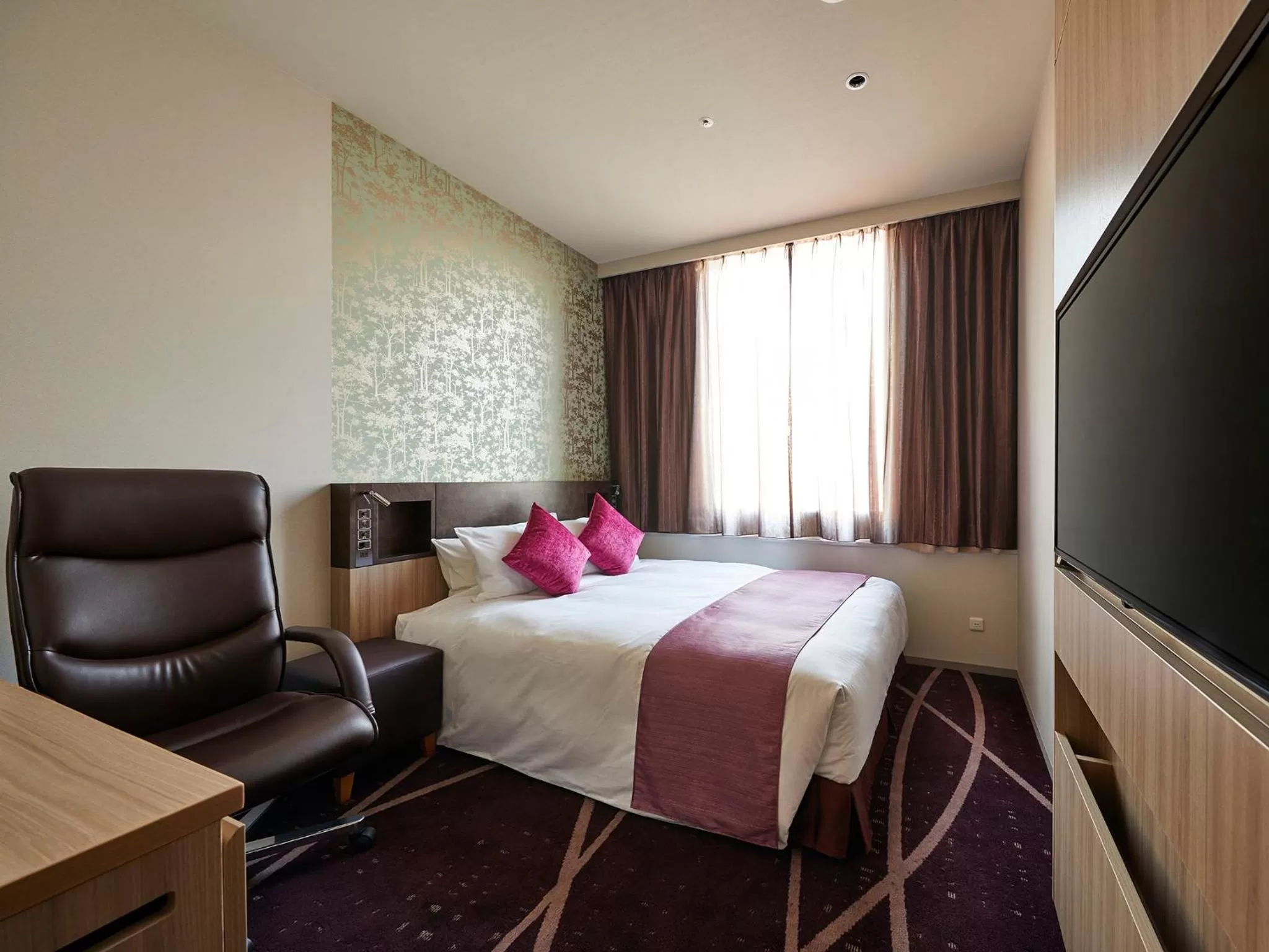 Queen Room - single occupancy - Non-Smoking in Hotel Metropolitan Saitama-Shintoshin