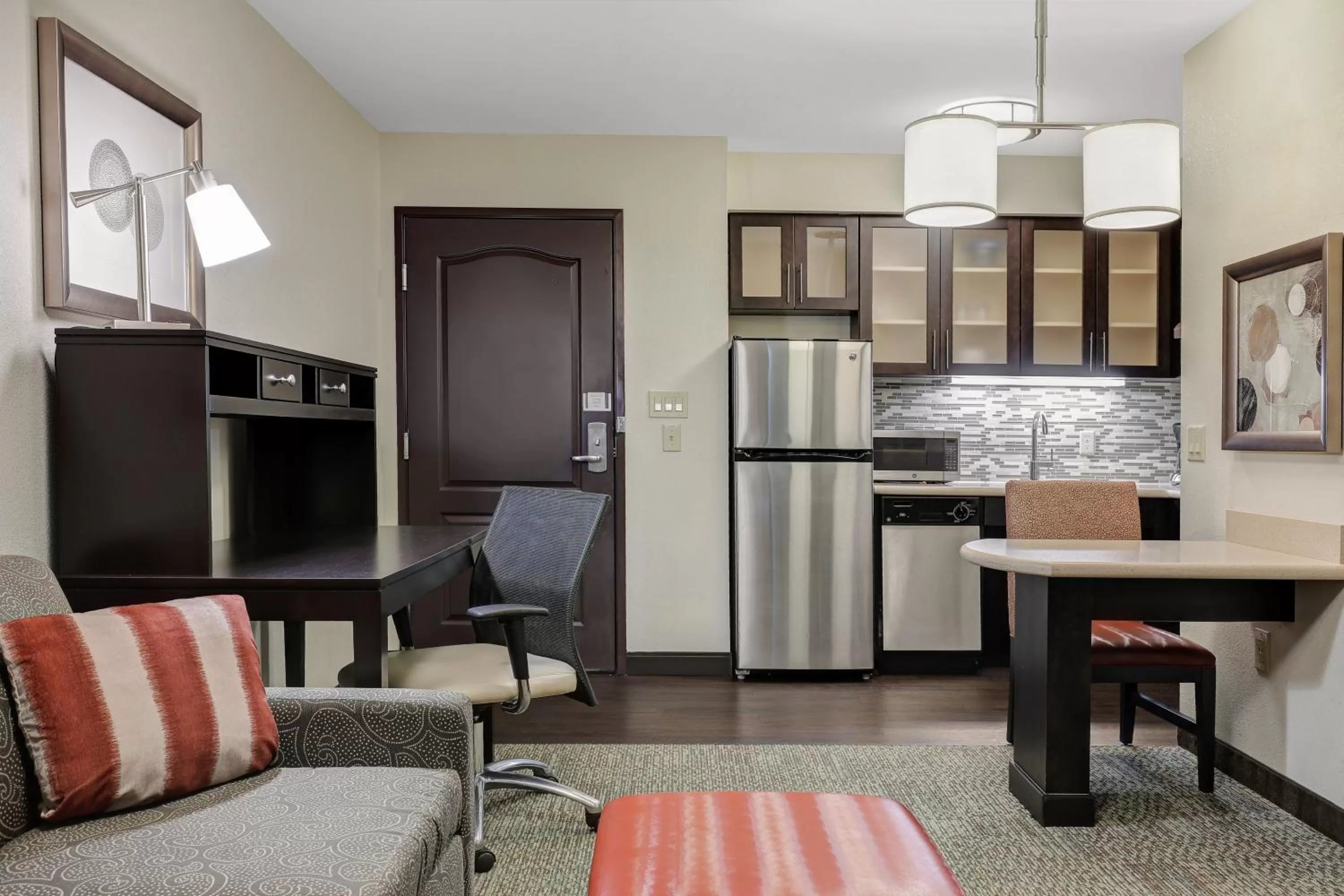 Queen Room - Disability Access/Hearing Accessible in Staybridge Suites Washington D.C. - Greenbelt by IHG