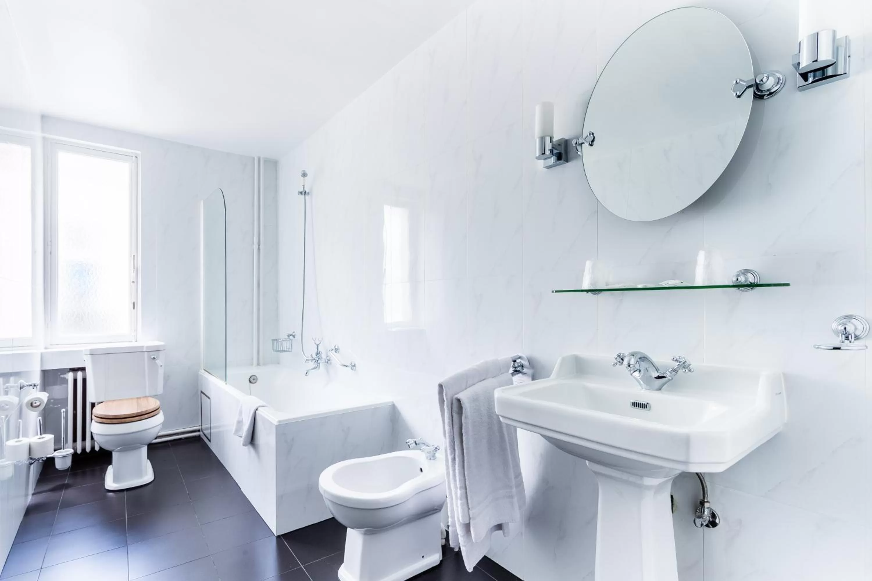 Comfort +  in Hotel des Colonies Brussels by Mercure