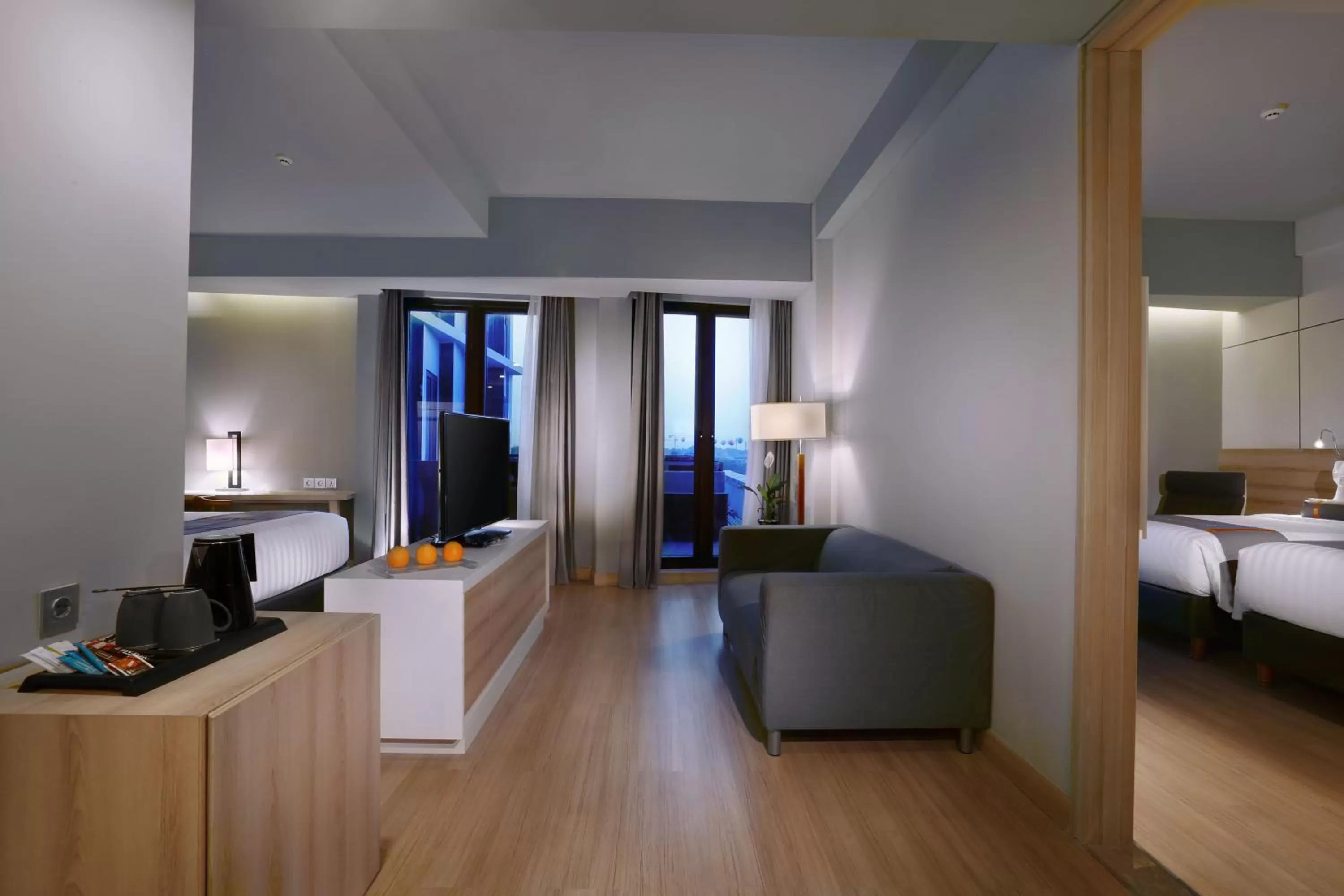 Deluxe Double Room in Harper Cikarang by ASTON