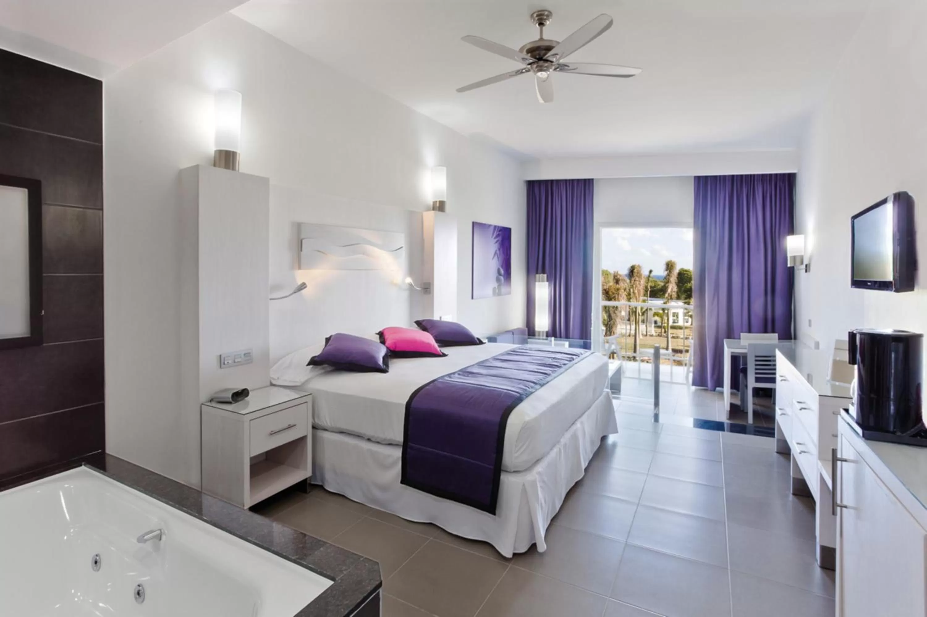  Junior Suite in Riu Palace Mexico - All Inclusive