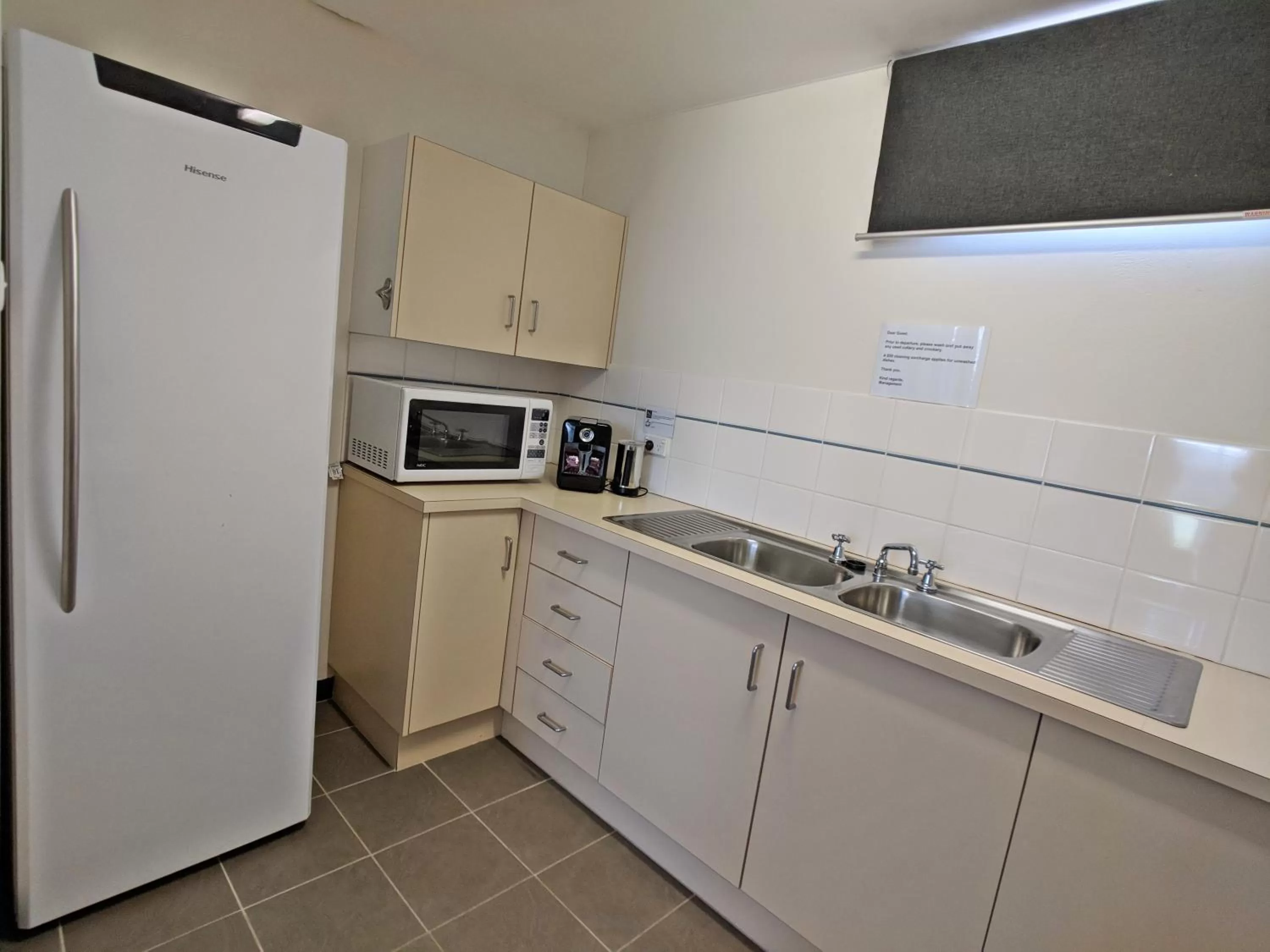 1 King Bed, 1 Bedroom Apartment in Quality Inn Dubbo International