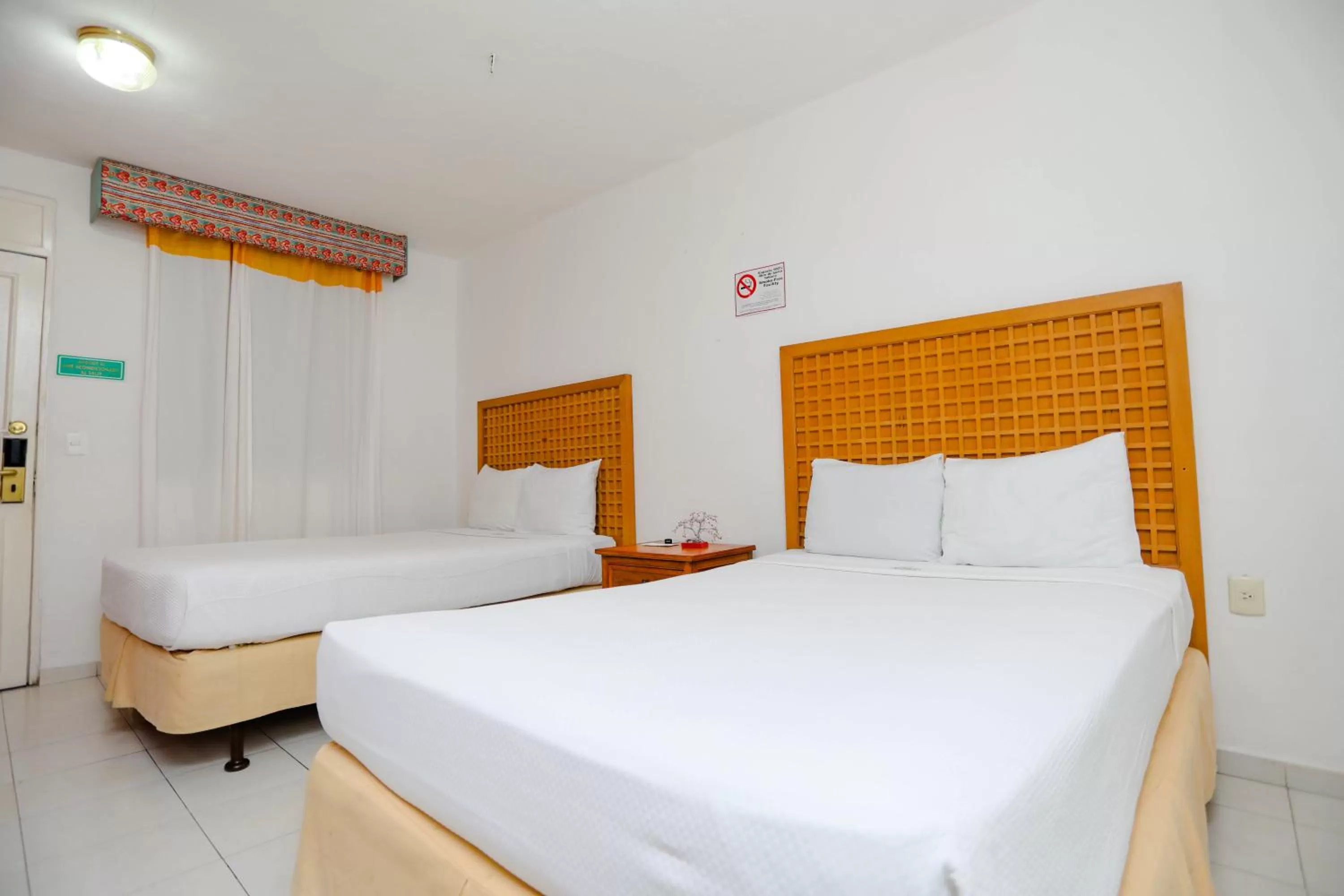 Superior Twin Room in Hotel Santa Maria