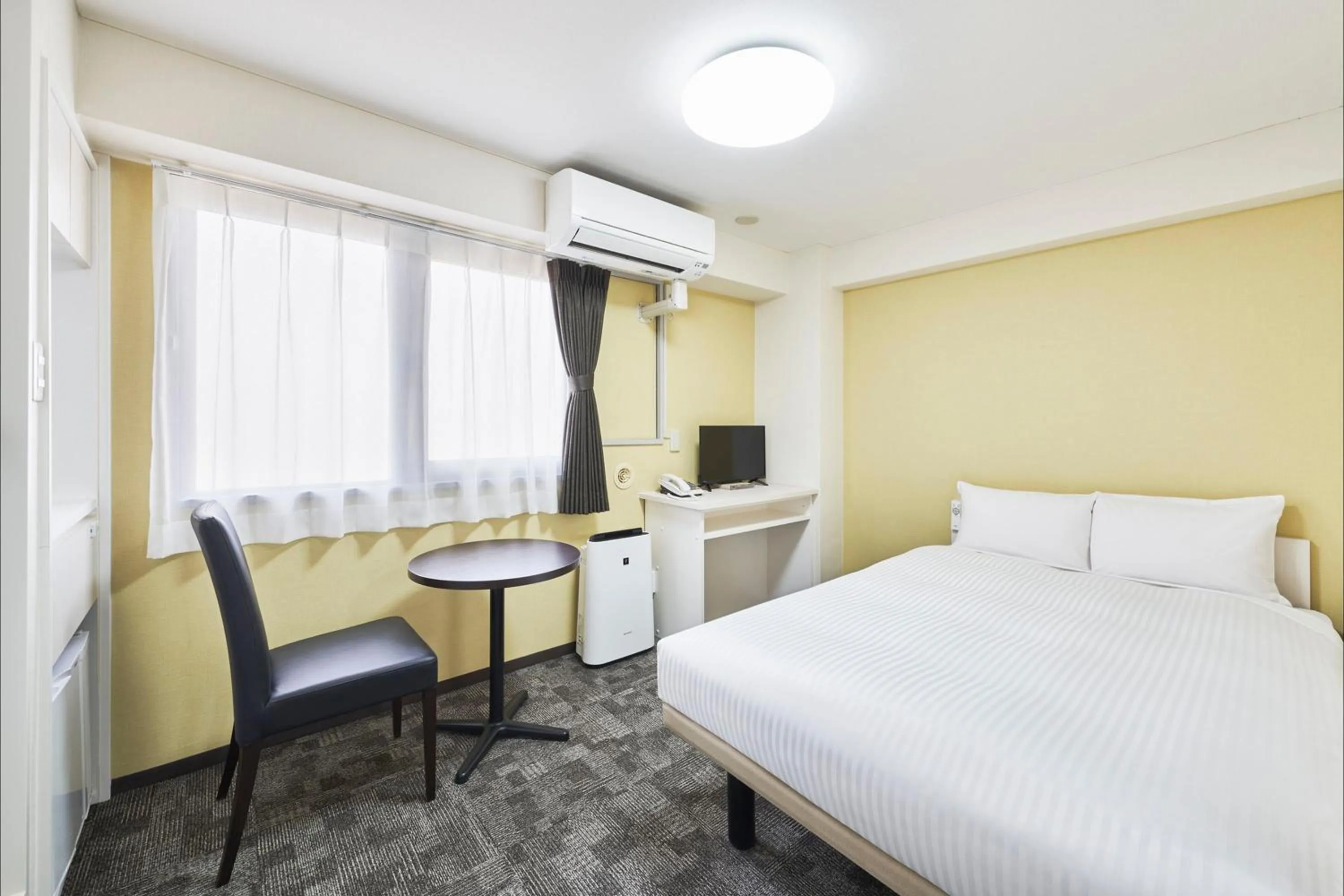 Standard Double Room with Small Double Bed without Kitchenette - House Keeping is Optional with Additional Cost - Non-Smoking in FLEXSTAY INN Higashi Jujo