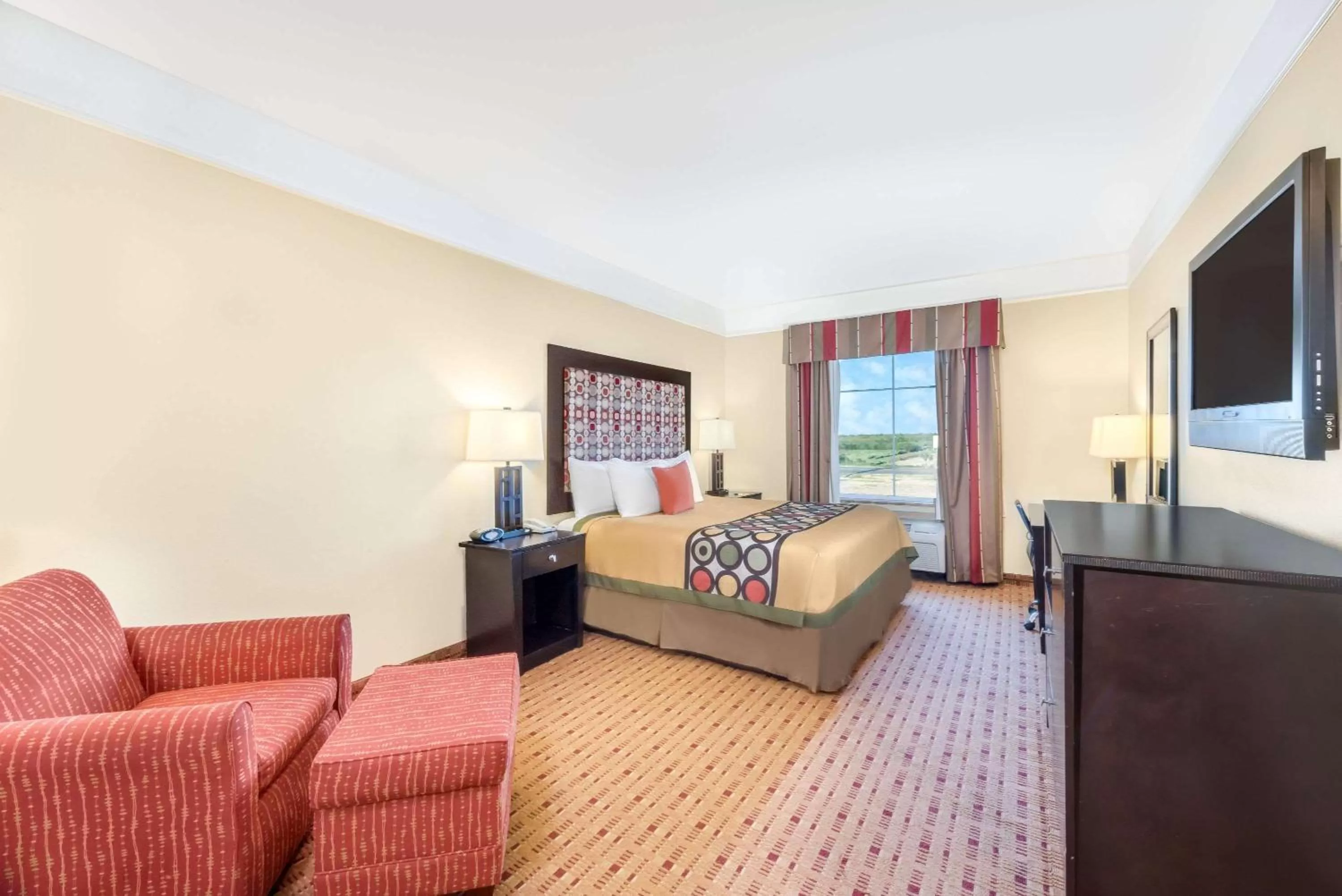 King Room - Non-Smoking in Super 8 by Wyndham Hidalgo at La Plaza Mall & Mcallen Airport