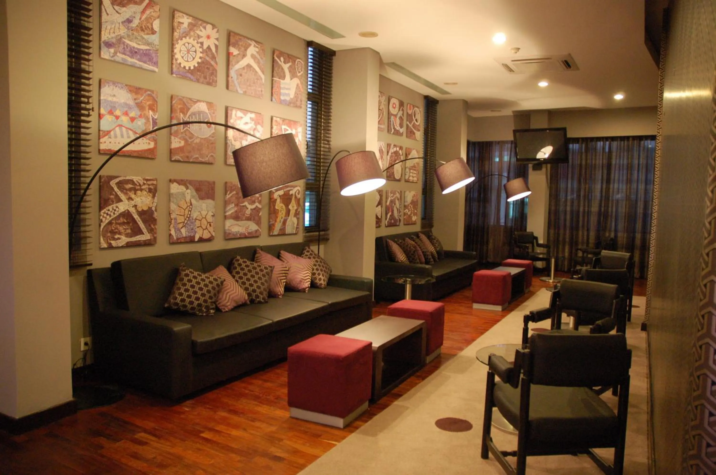 Lounge or bar in Hotel Tivoli Maputo