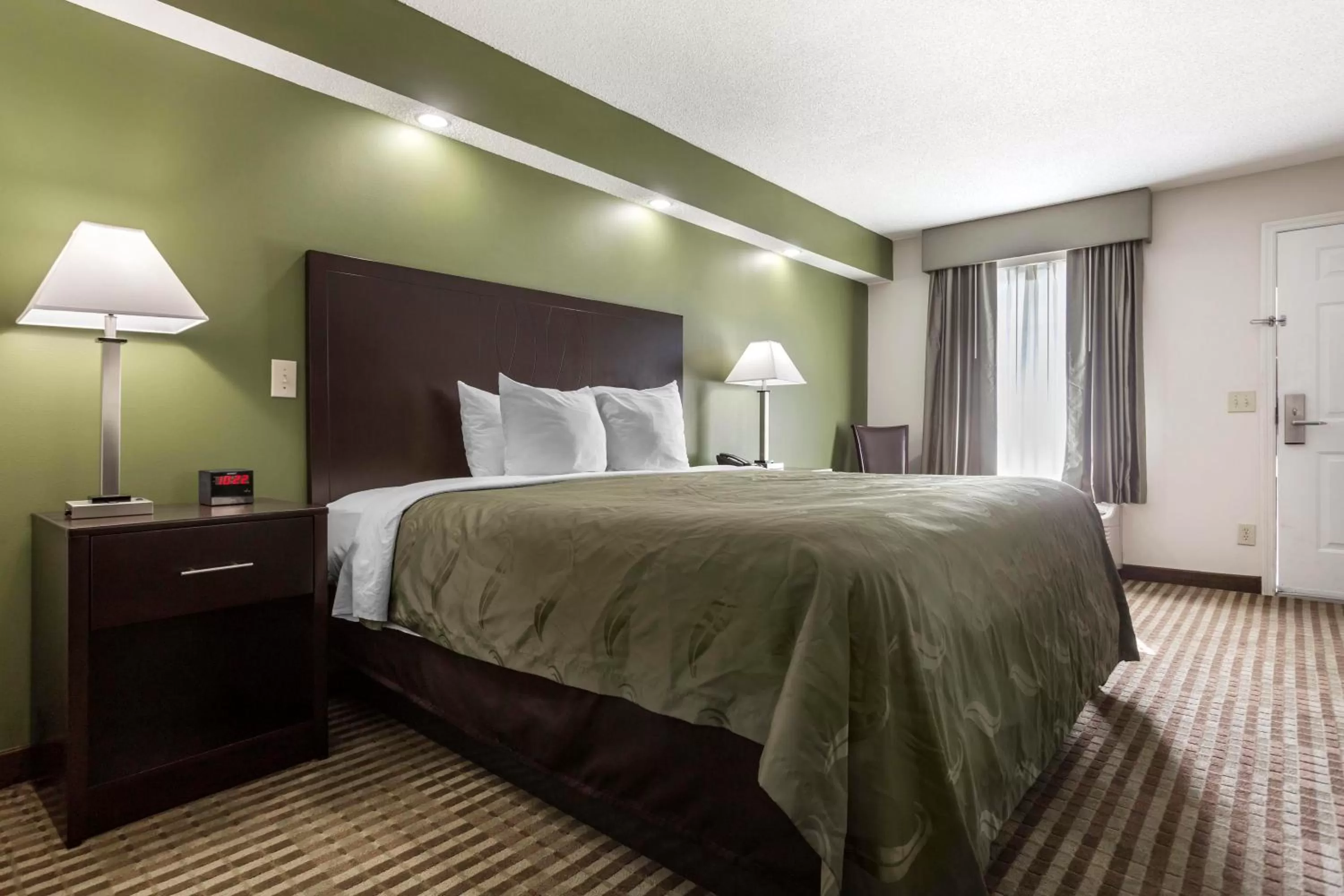 King Room - Smoking  in Quality Inn Lancaster