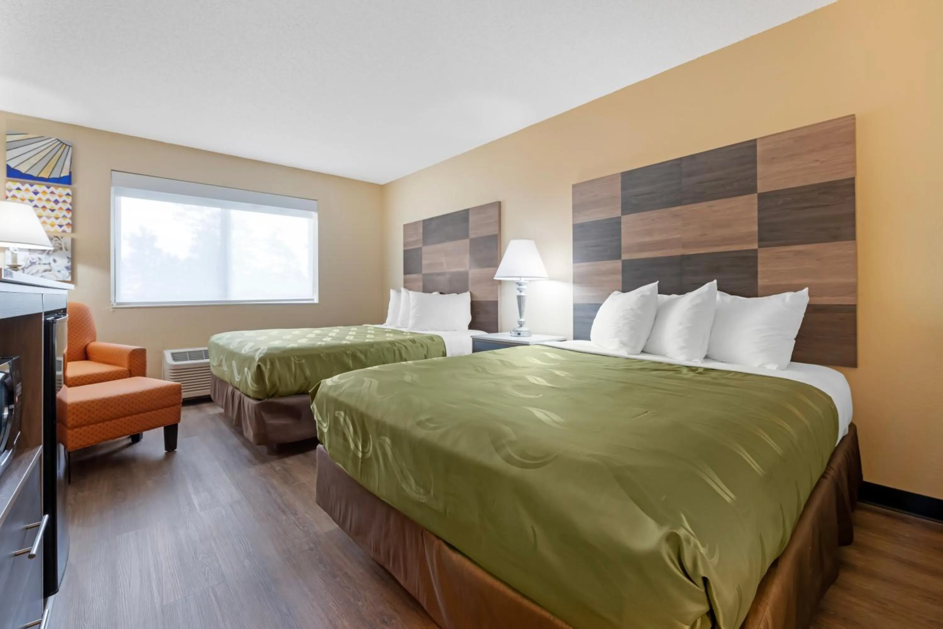 Suite with 2 Queen Beds Non Smoking in Quality Inn Bemidji