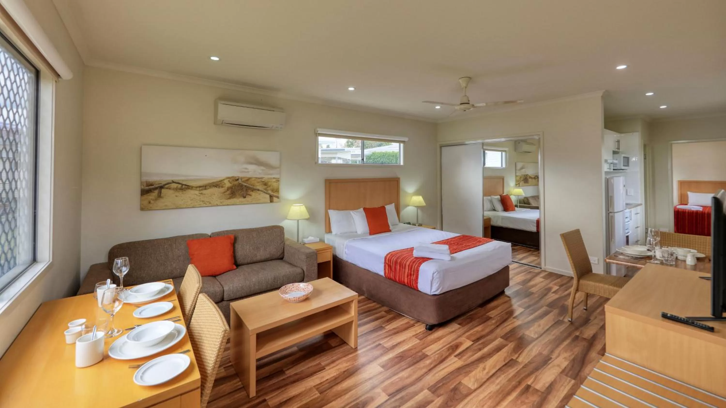 Deluxe Two-Bedroom Villa in Chinchilla Motor Inn