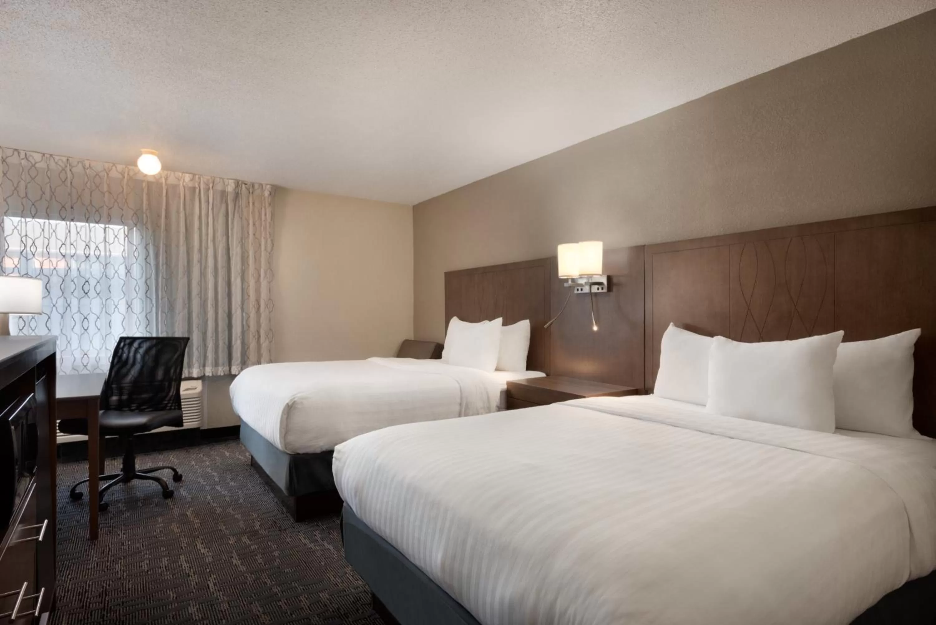 Modern Queen Room with Two Queen Beds - Accessible/Non-Smoking in Baymont by Wyndham Des Moines North