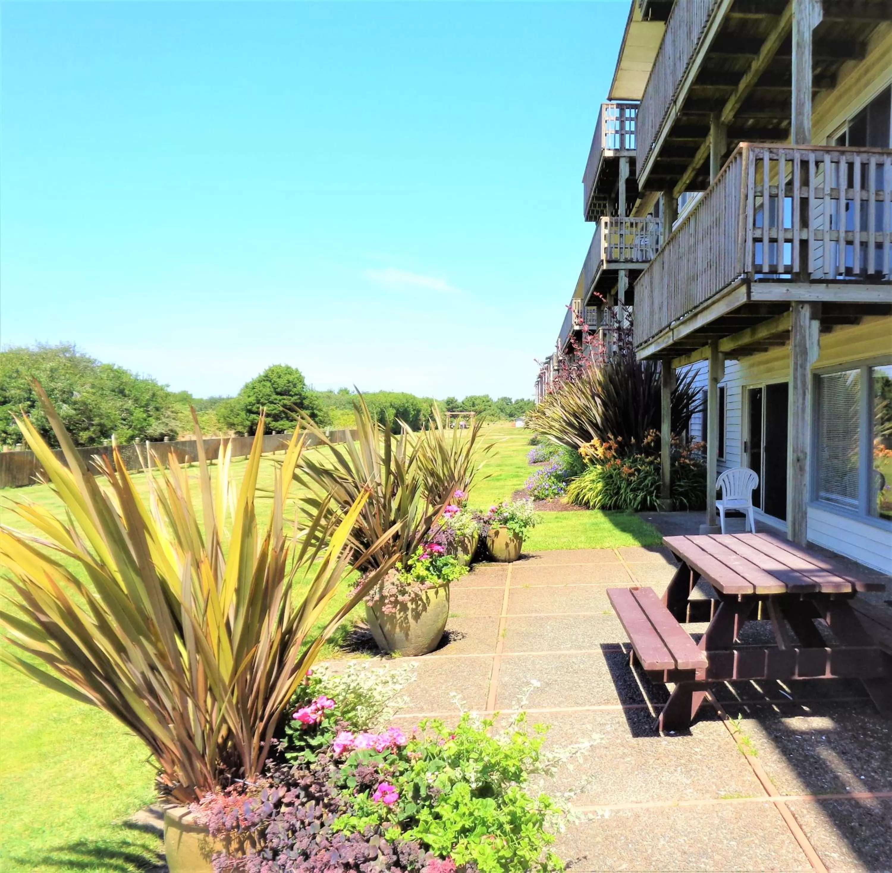 2 Bedroom, 2 Queens, Non-View, Dog Friendly in The Polynesian Resort