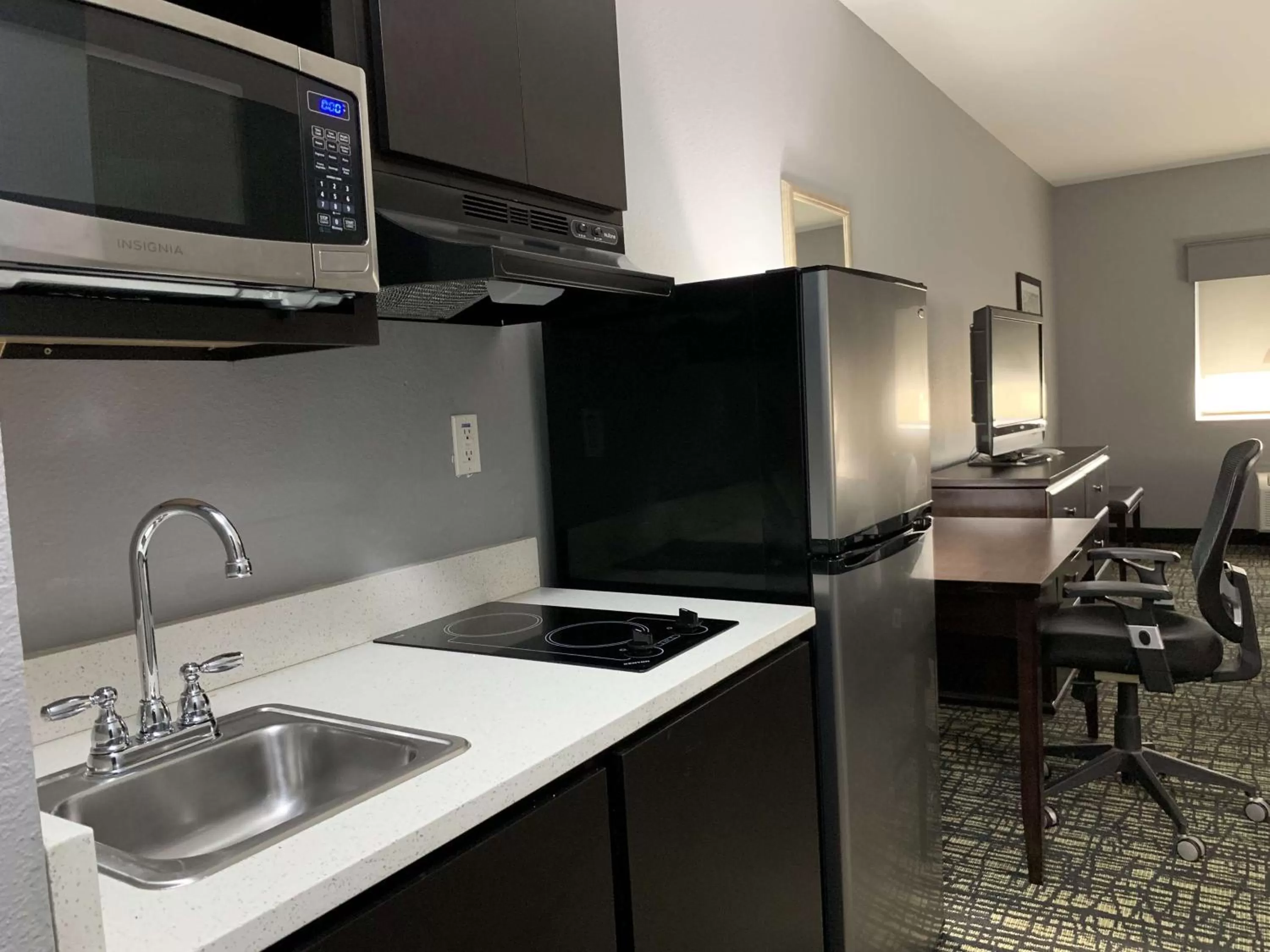 Deluxe King Room - Non-Smoking in Best Western Plus Olive Branch Hotel & Suites