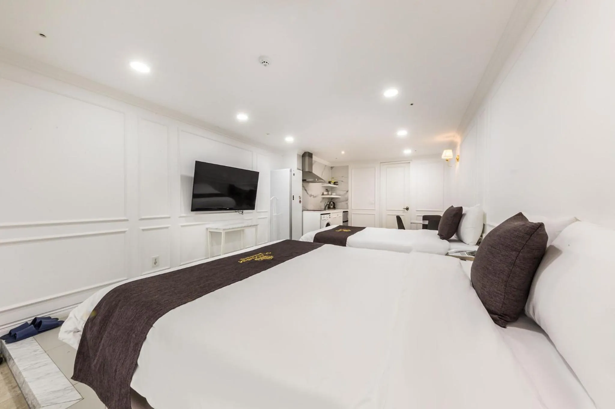 Deluxe Family Twin Room in Gladsheim Hotel