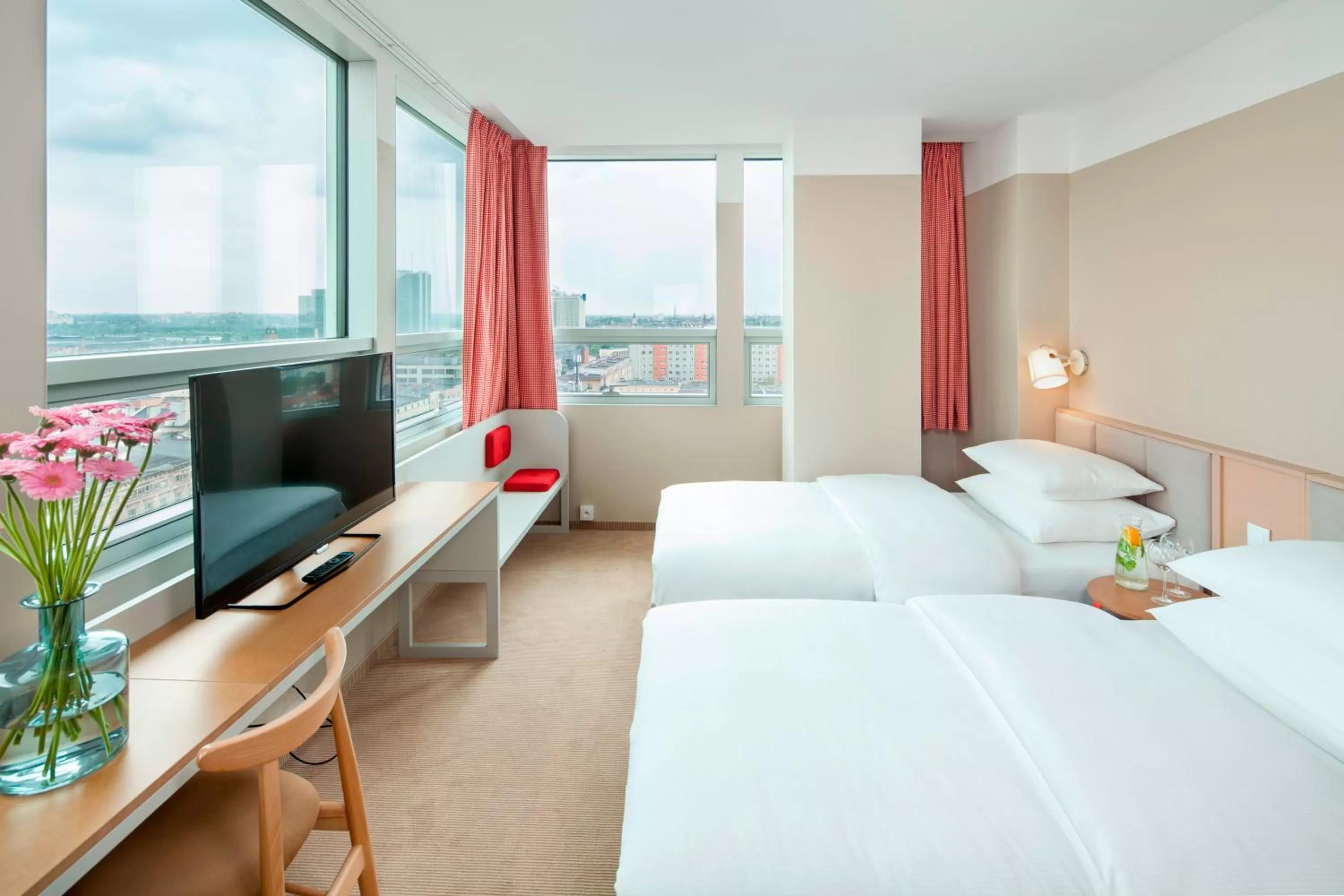 Superior Twin Room with Old Town View in Hotel Altus Poznań Old Town - Destigo Hotels