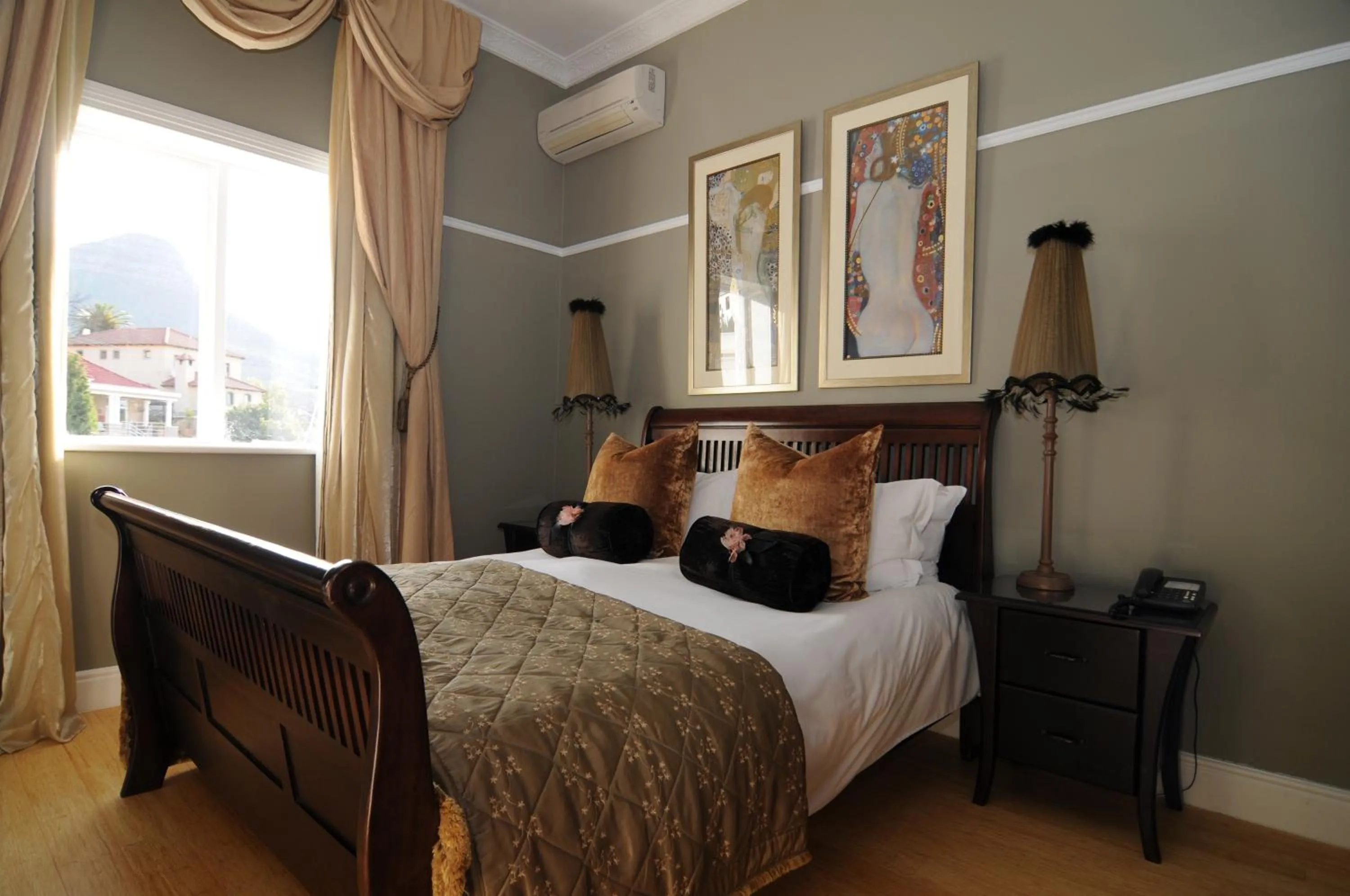 Twin/Double Room - single occupancy in Abbey Manor Luxury Guesthouse