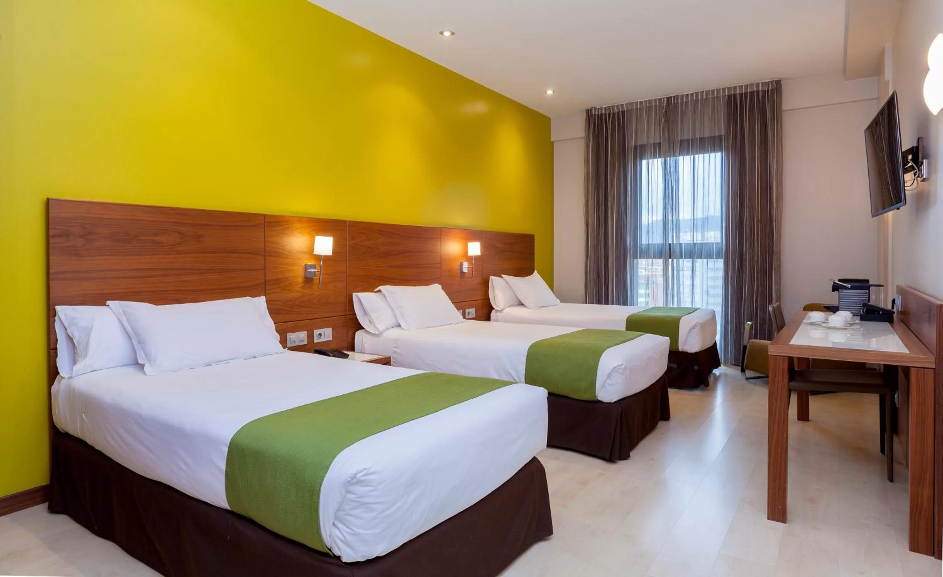 Premium Triple Room - Three beds in Spirit Hotel Gran Bilbao