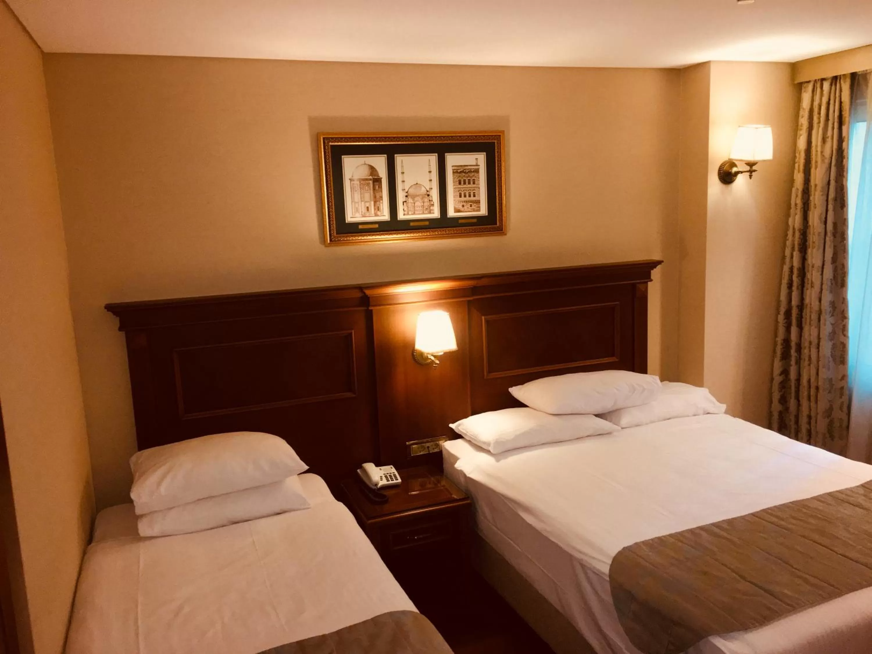Budget Triple Room in Hotel Perula & SPA