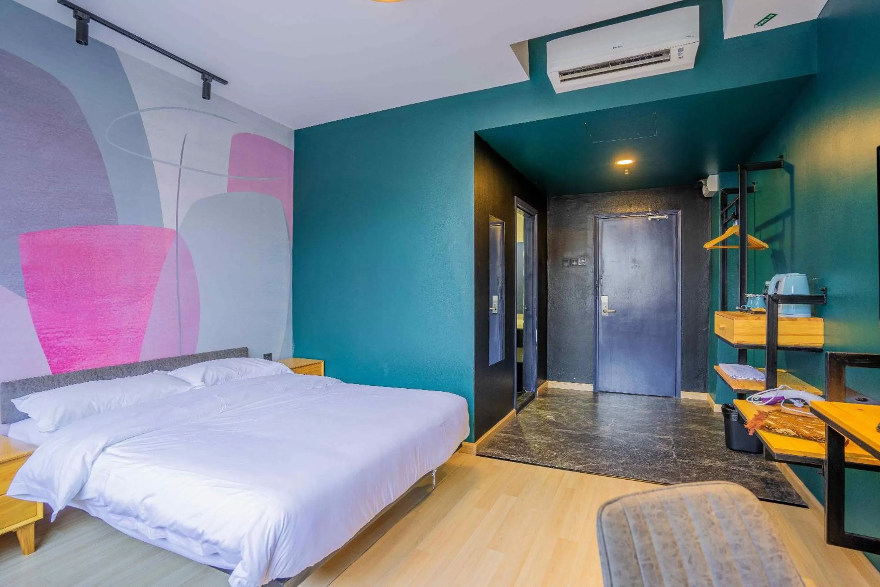 Deluxe Queen Room in Hotel Olympic Malaysia Kuala Lumpur